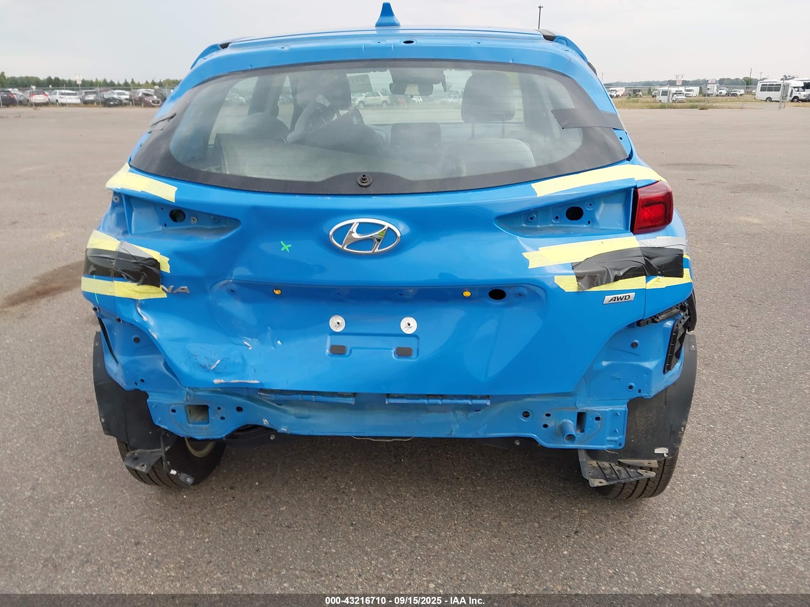 HYUNDAI KONA image 6