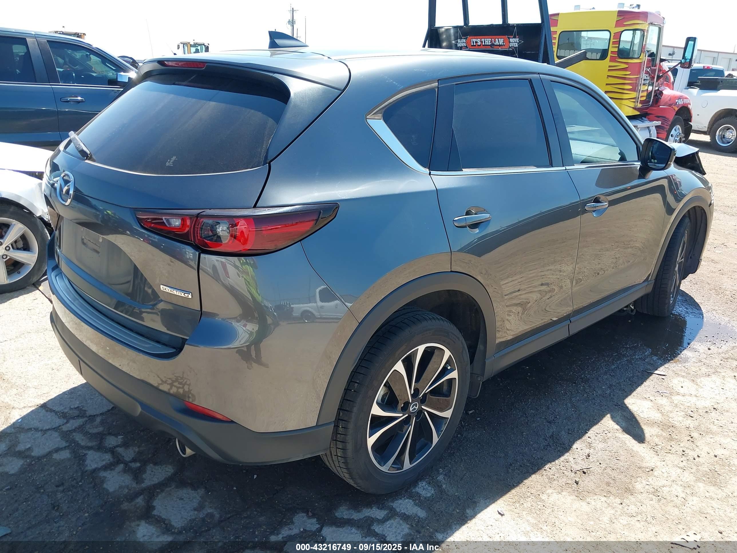 MAZDA CX-5 image 4