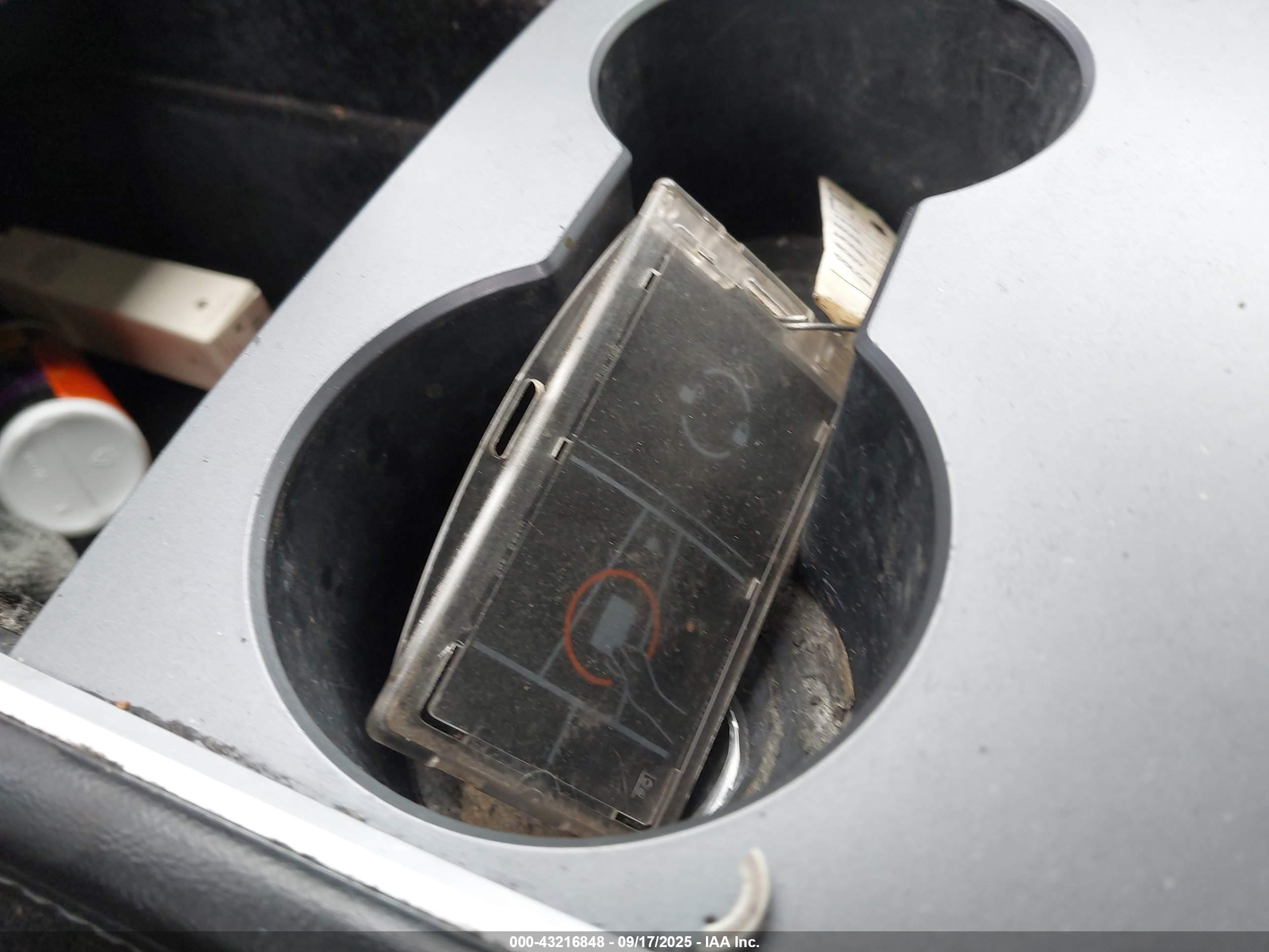TESLA MODEL image 11