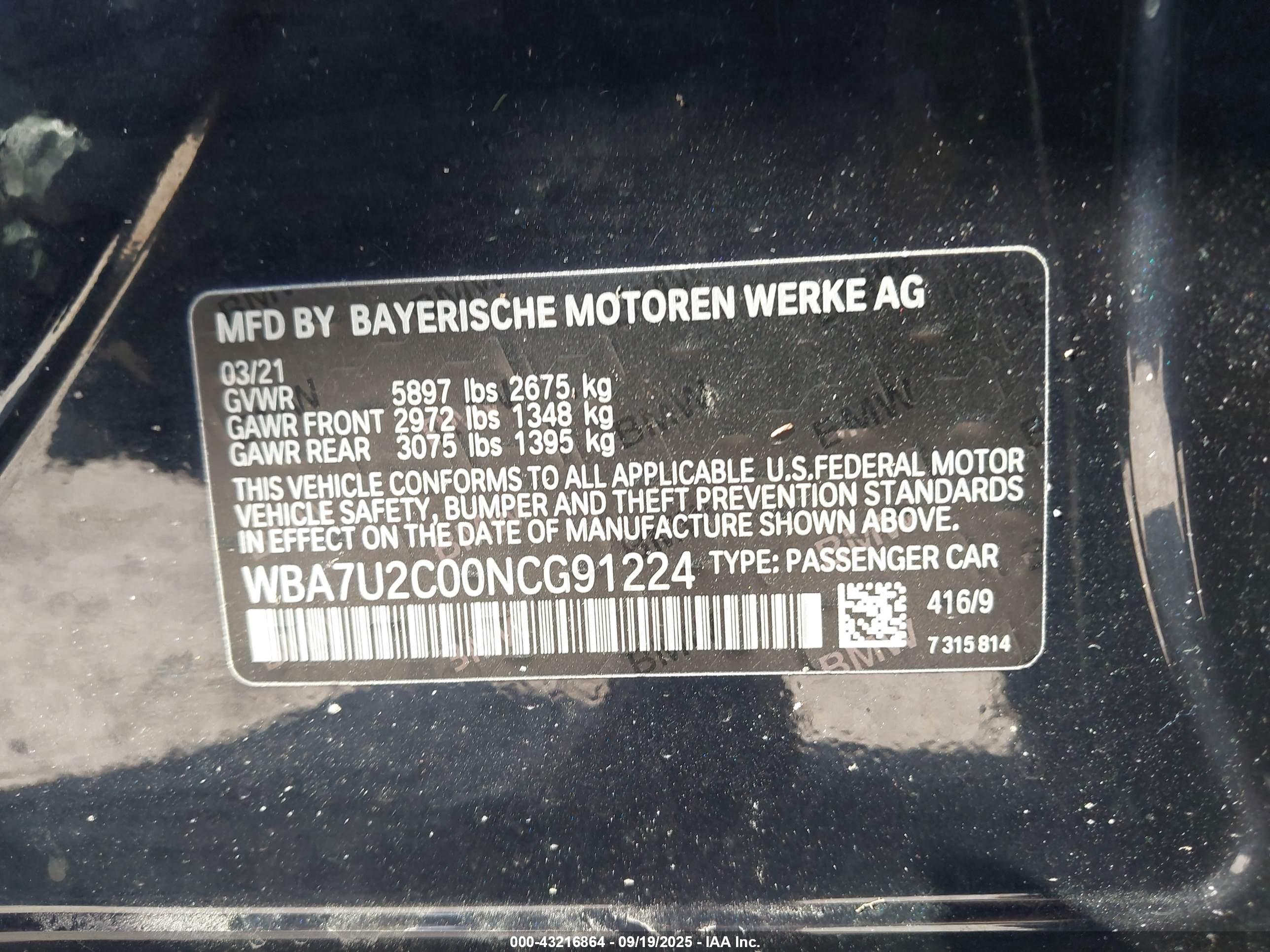 BMW 750 image 9