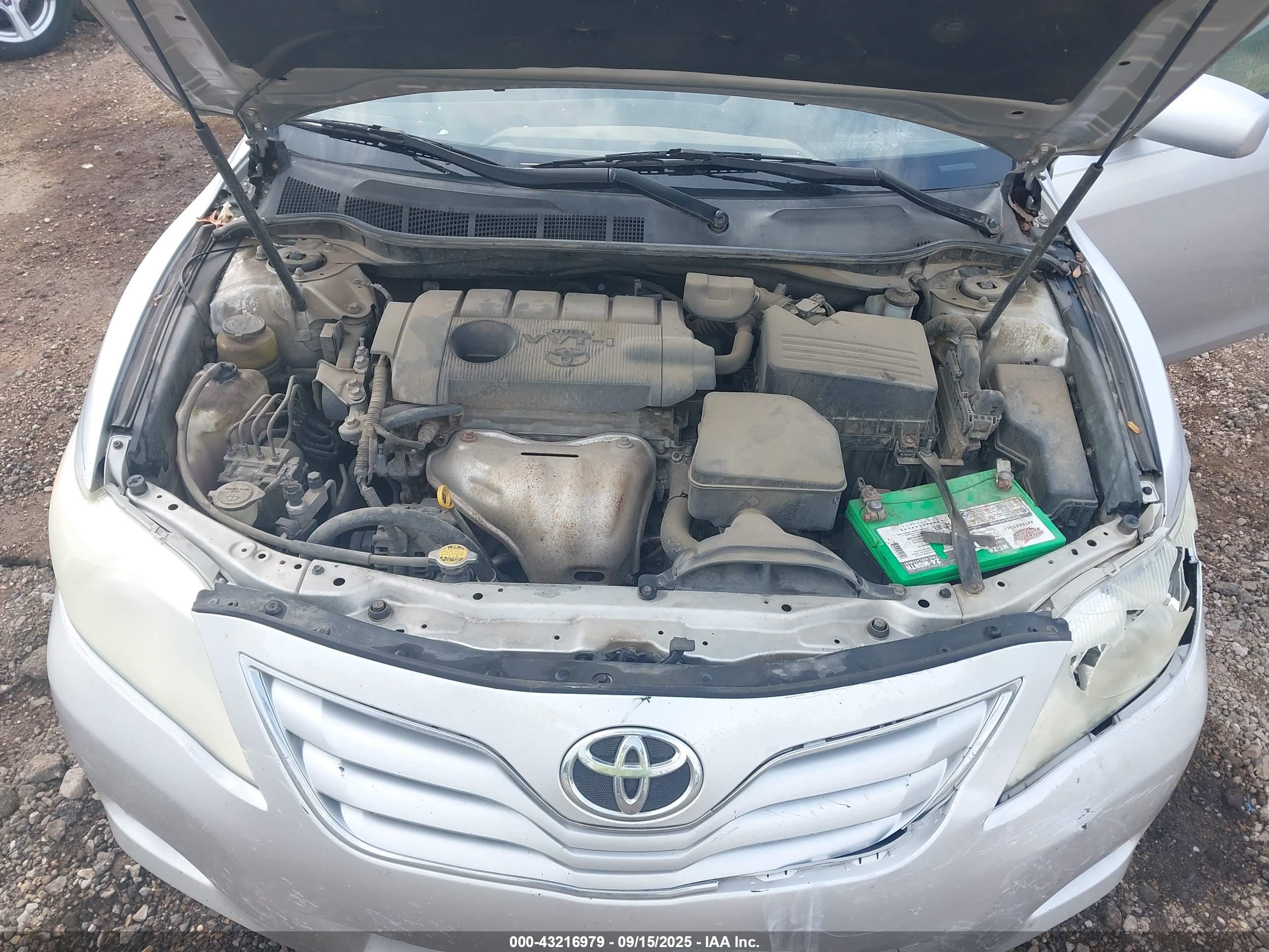 TOYOTA CAMRY image 10