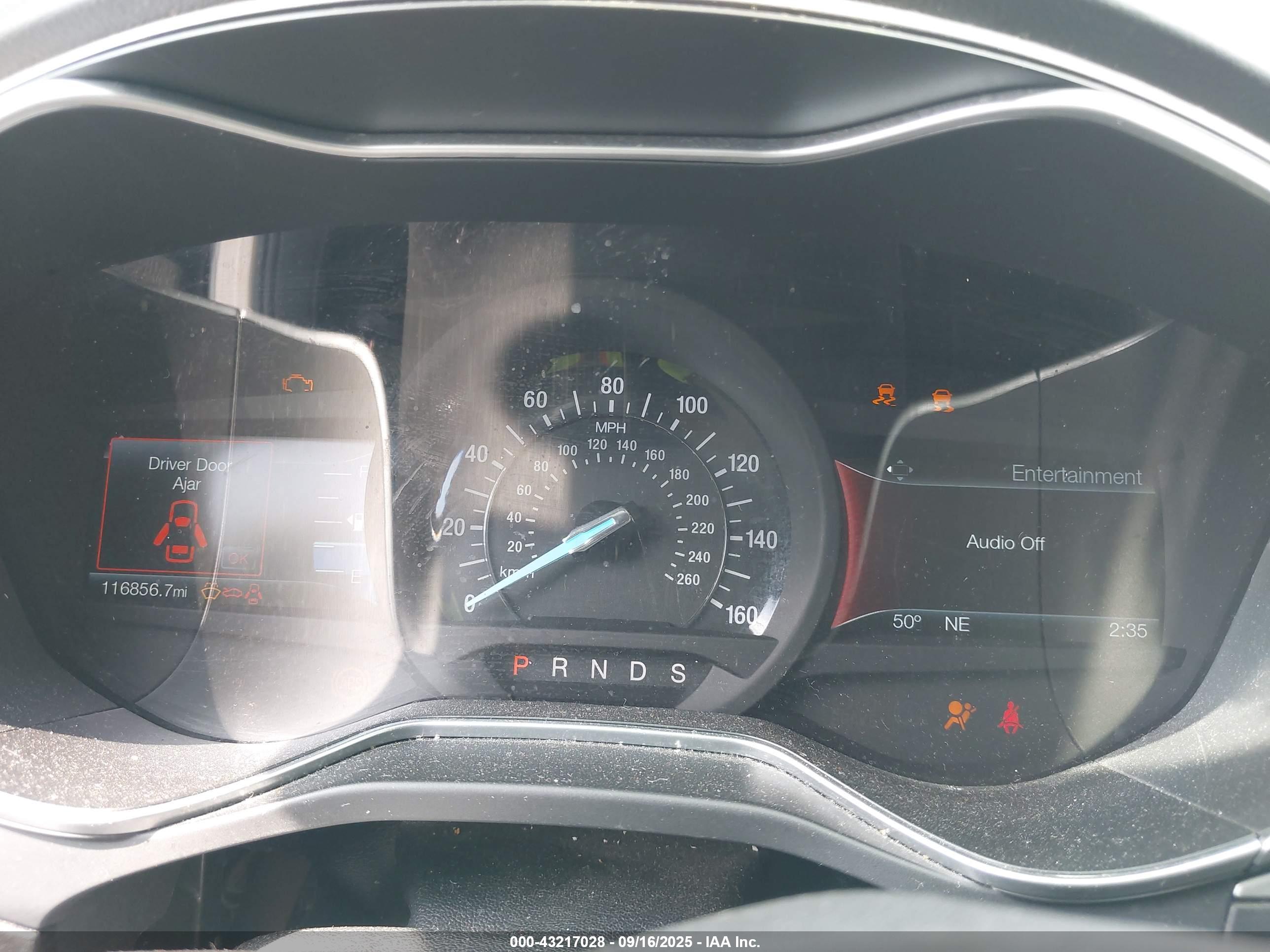 FORD FUSION image 7