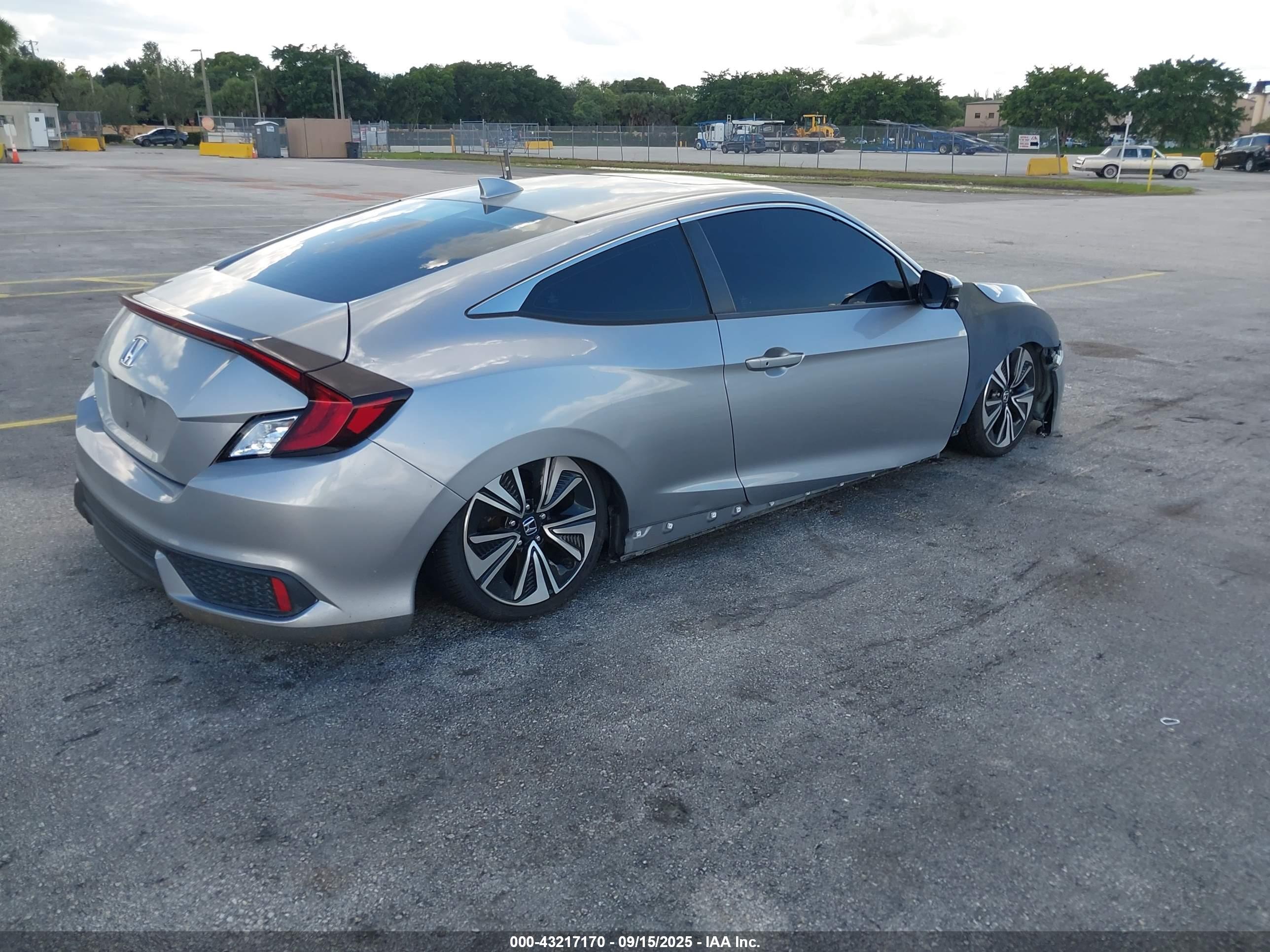 HONDA CIVIC image 4