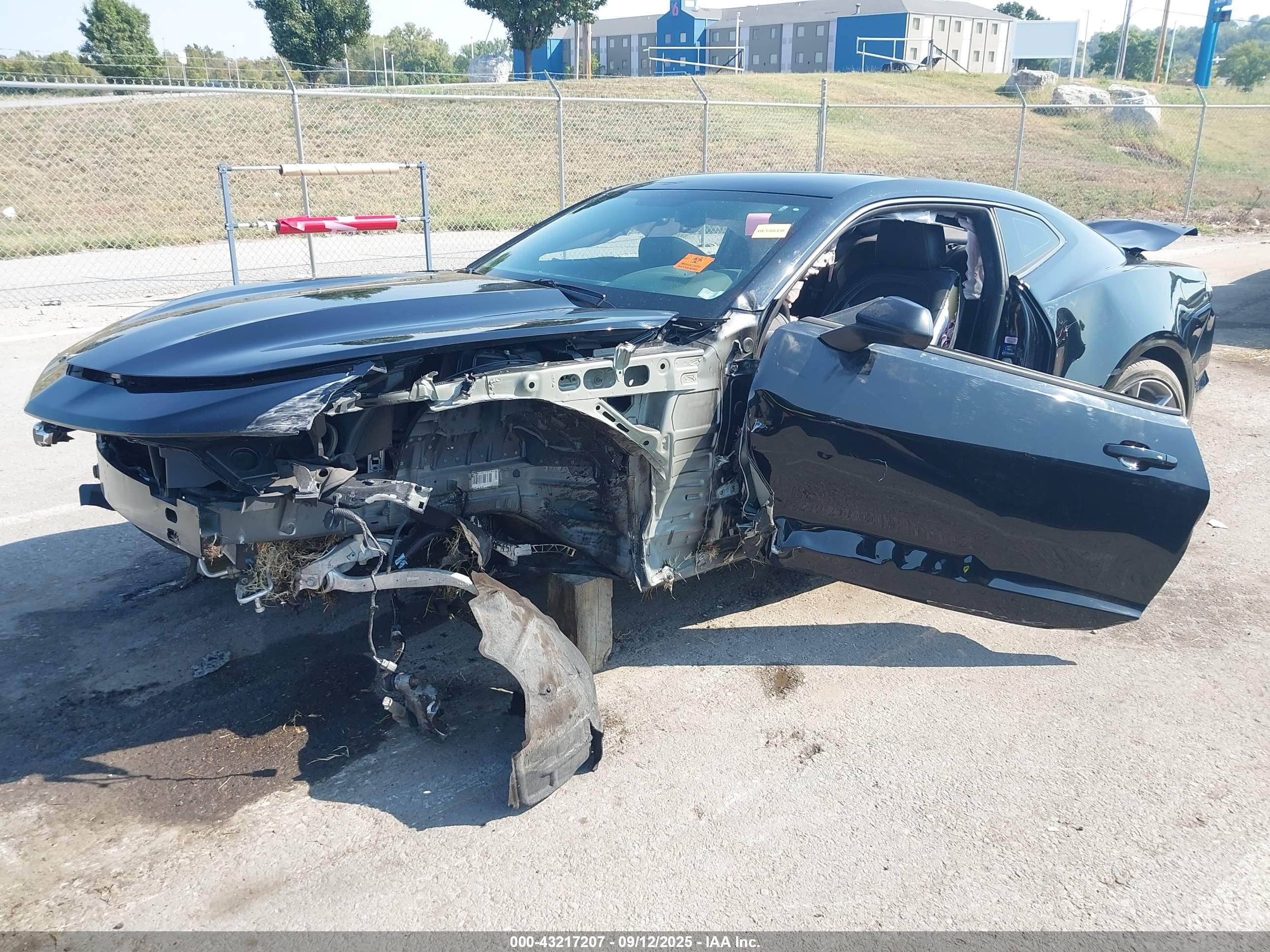 CHEVROLET CAMARO image 2