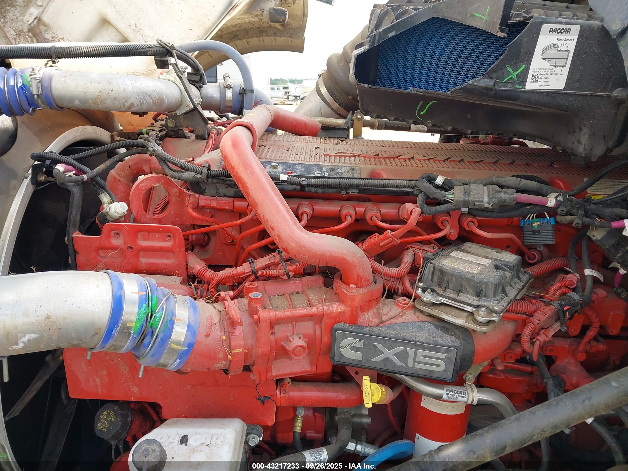 PETERBILT 567 image 10