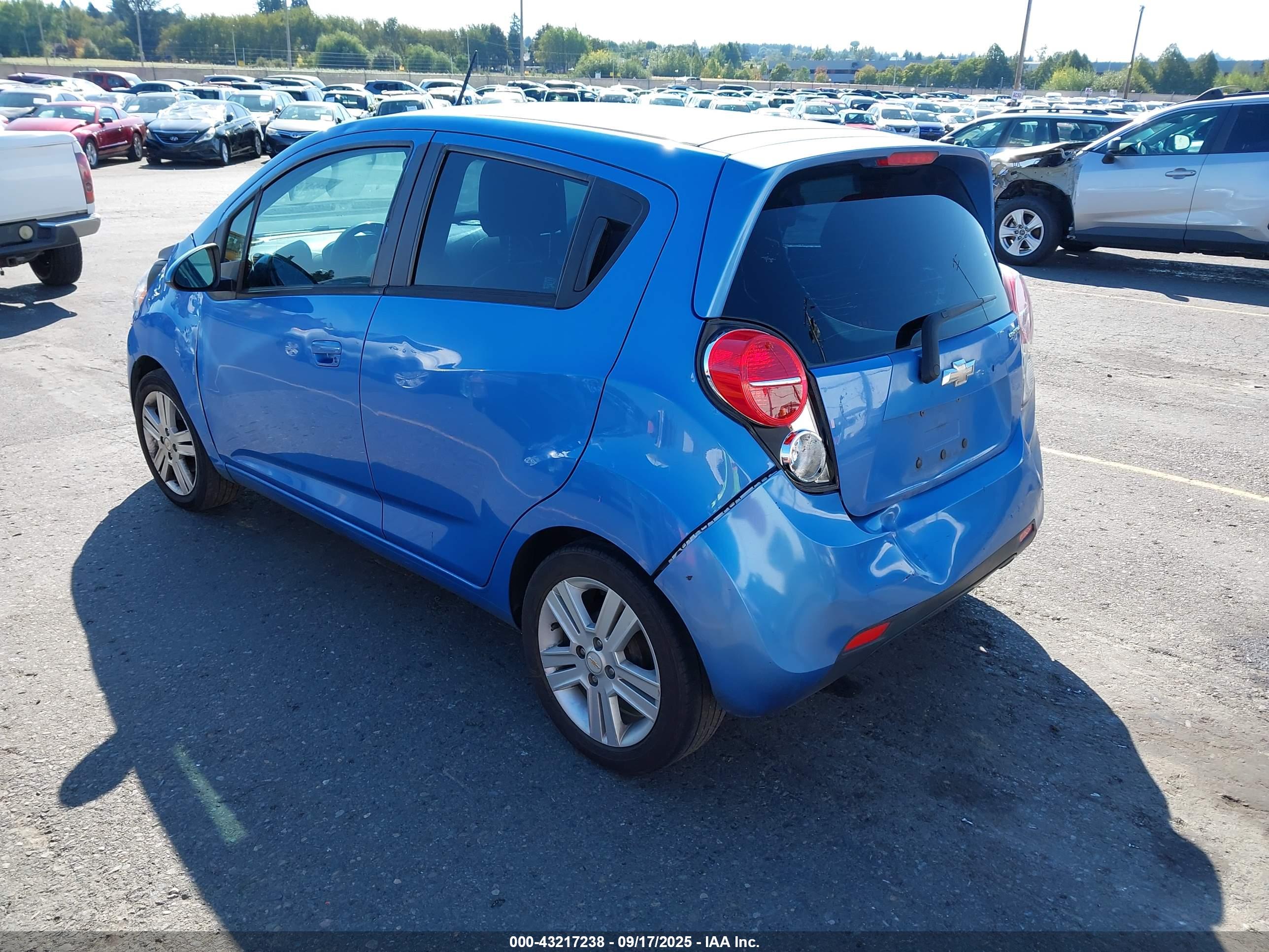CHEVROLET SPARK image 3
