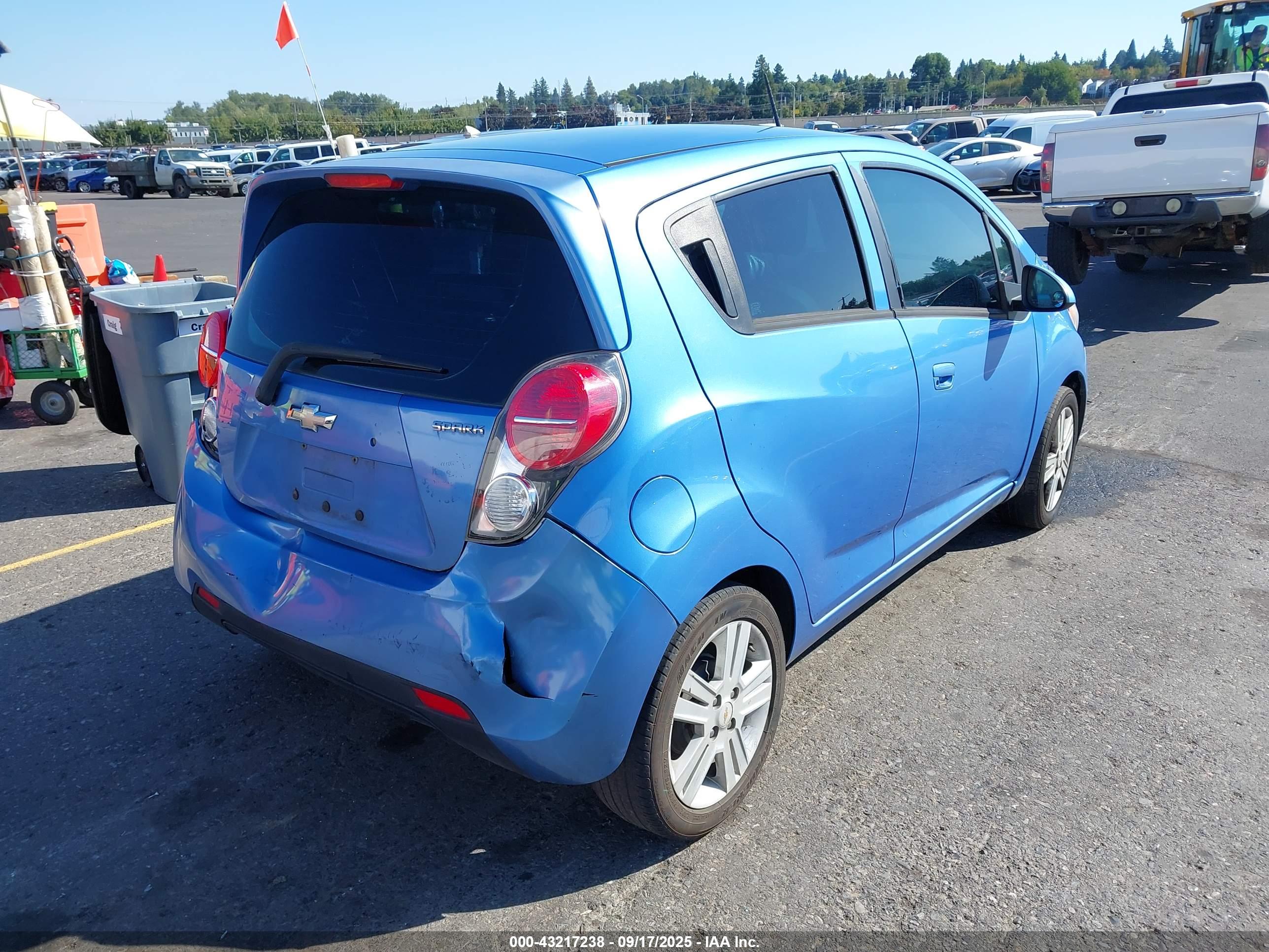 CHEVROLET SPARK image 4
