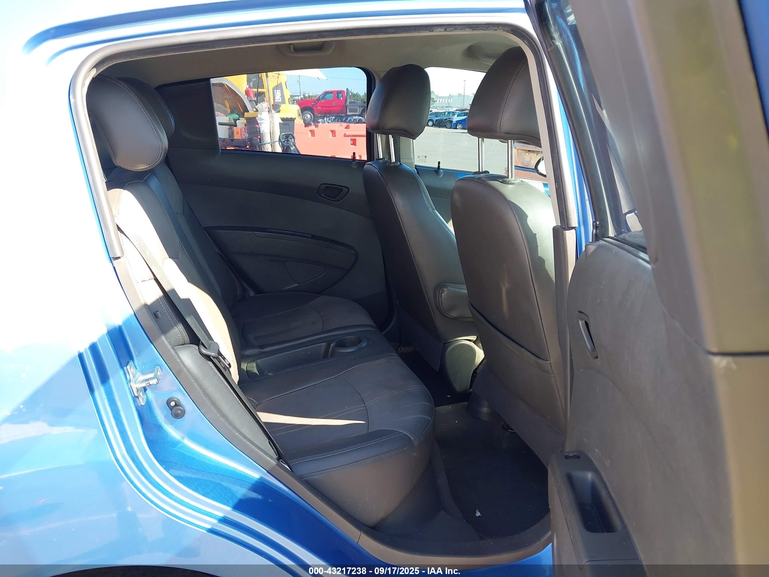 CHEVROLET SPARK image 8
