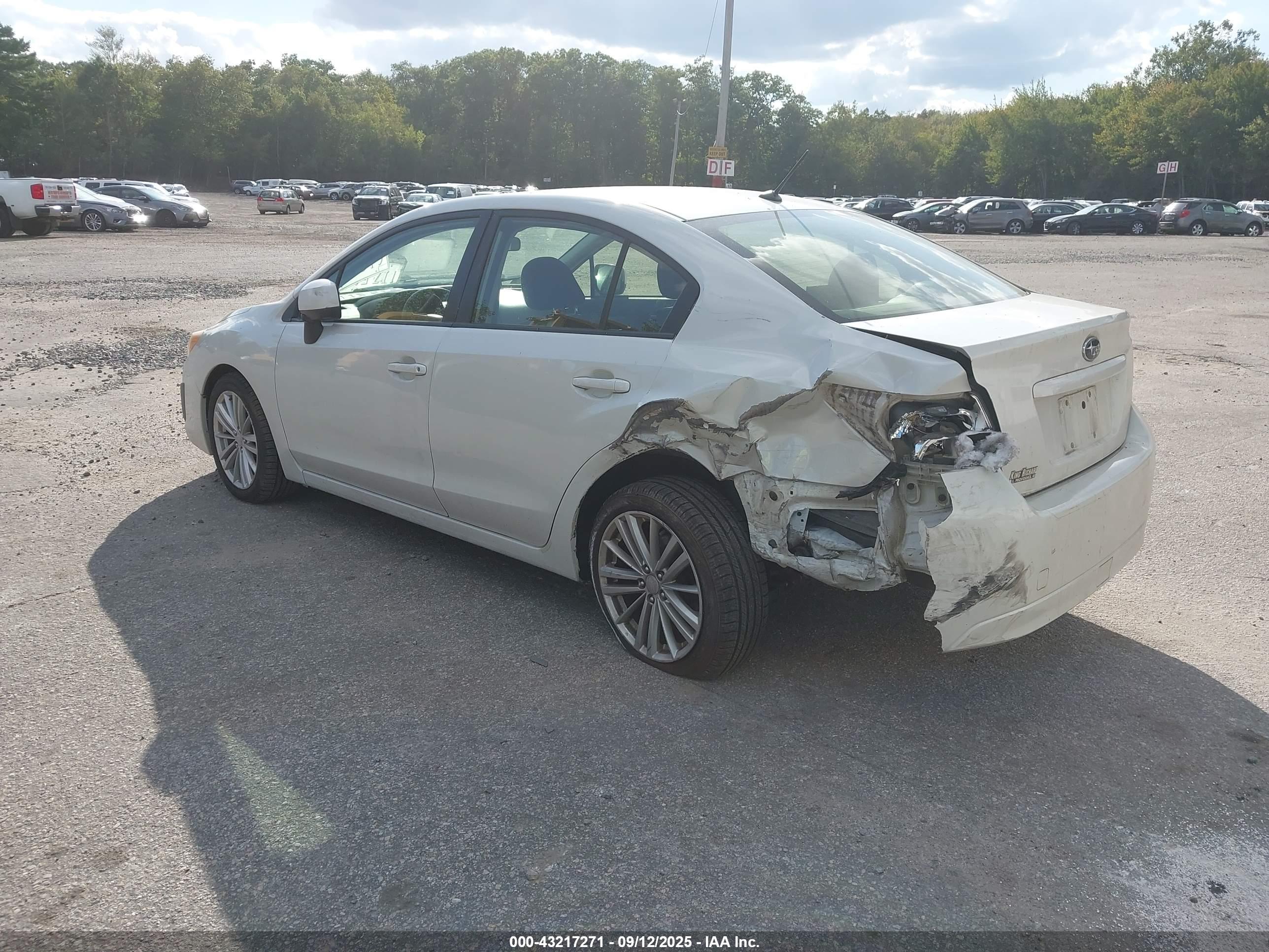 SUBARU IMPREZA image 3