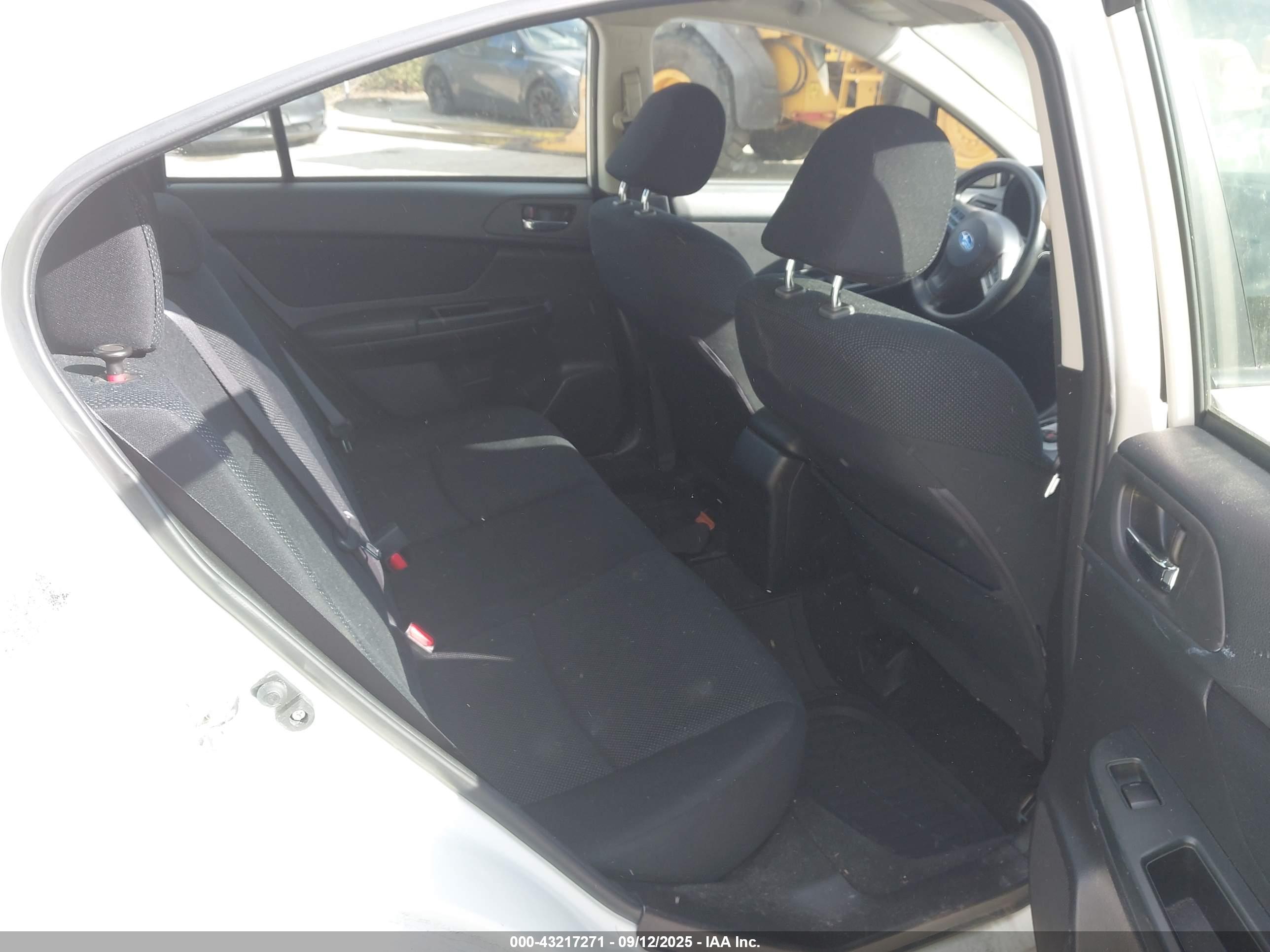 SUBARU IMPREZA image 8