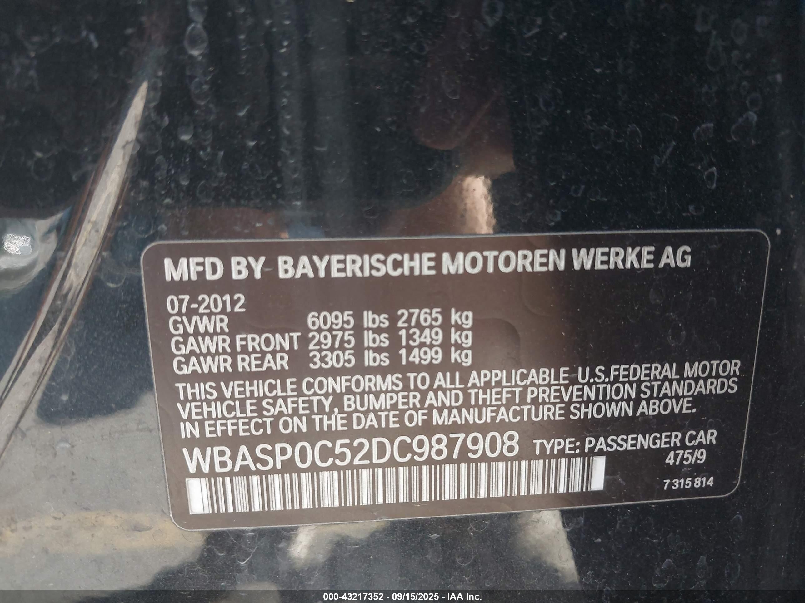 BMW 550I image 9