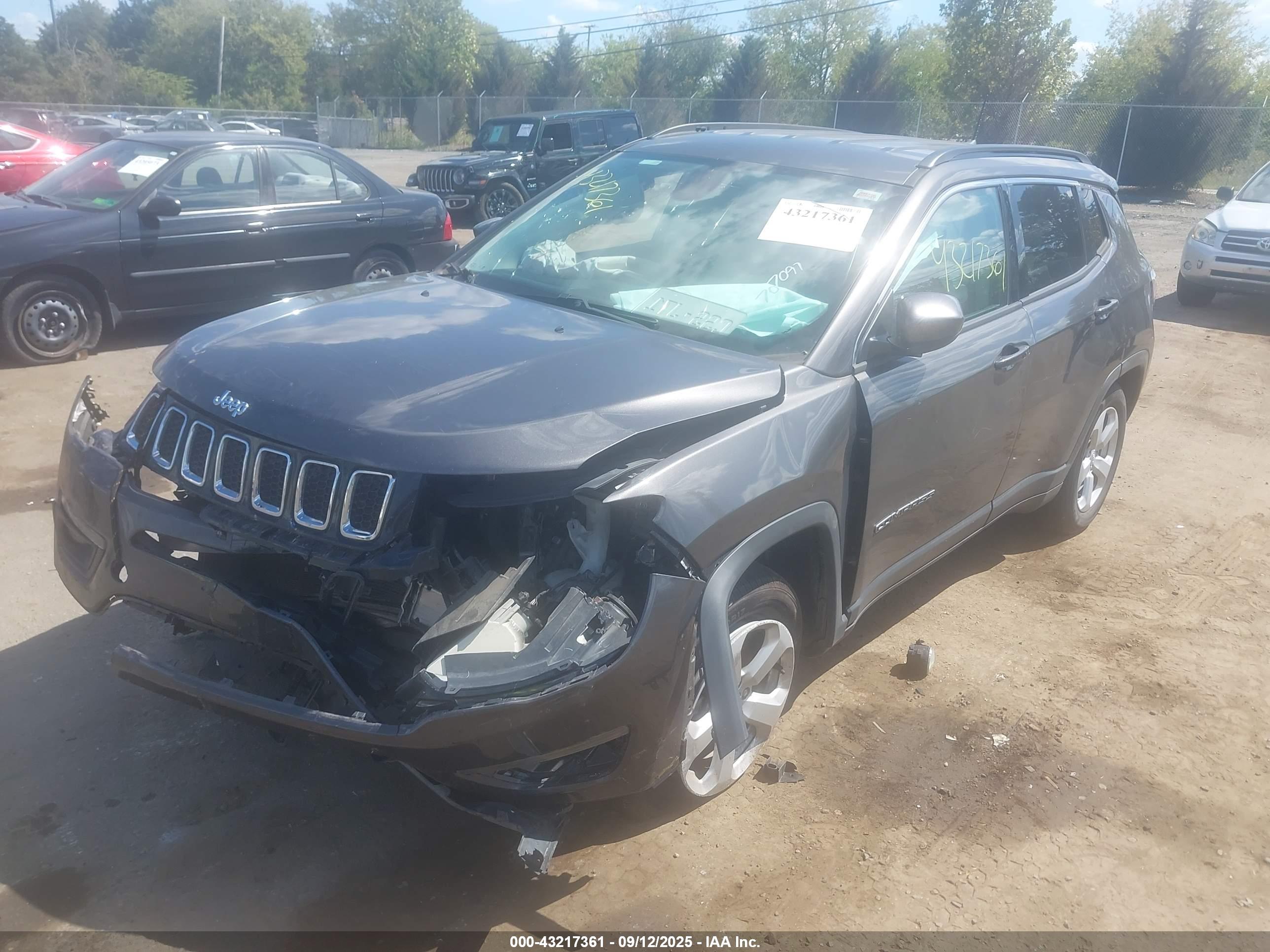 JEEP COMPASS image 2