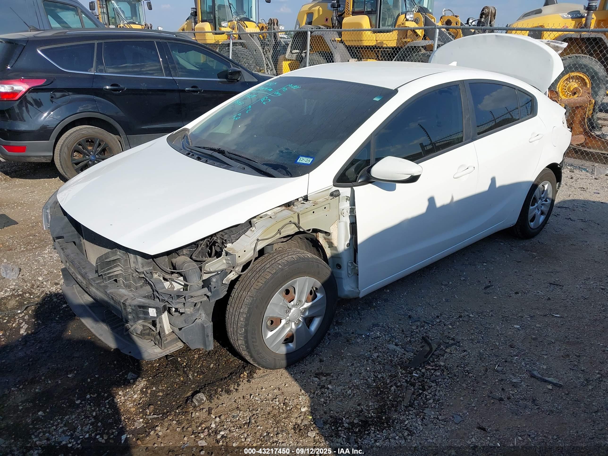 KIA FORTE image 2