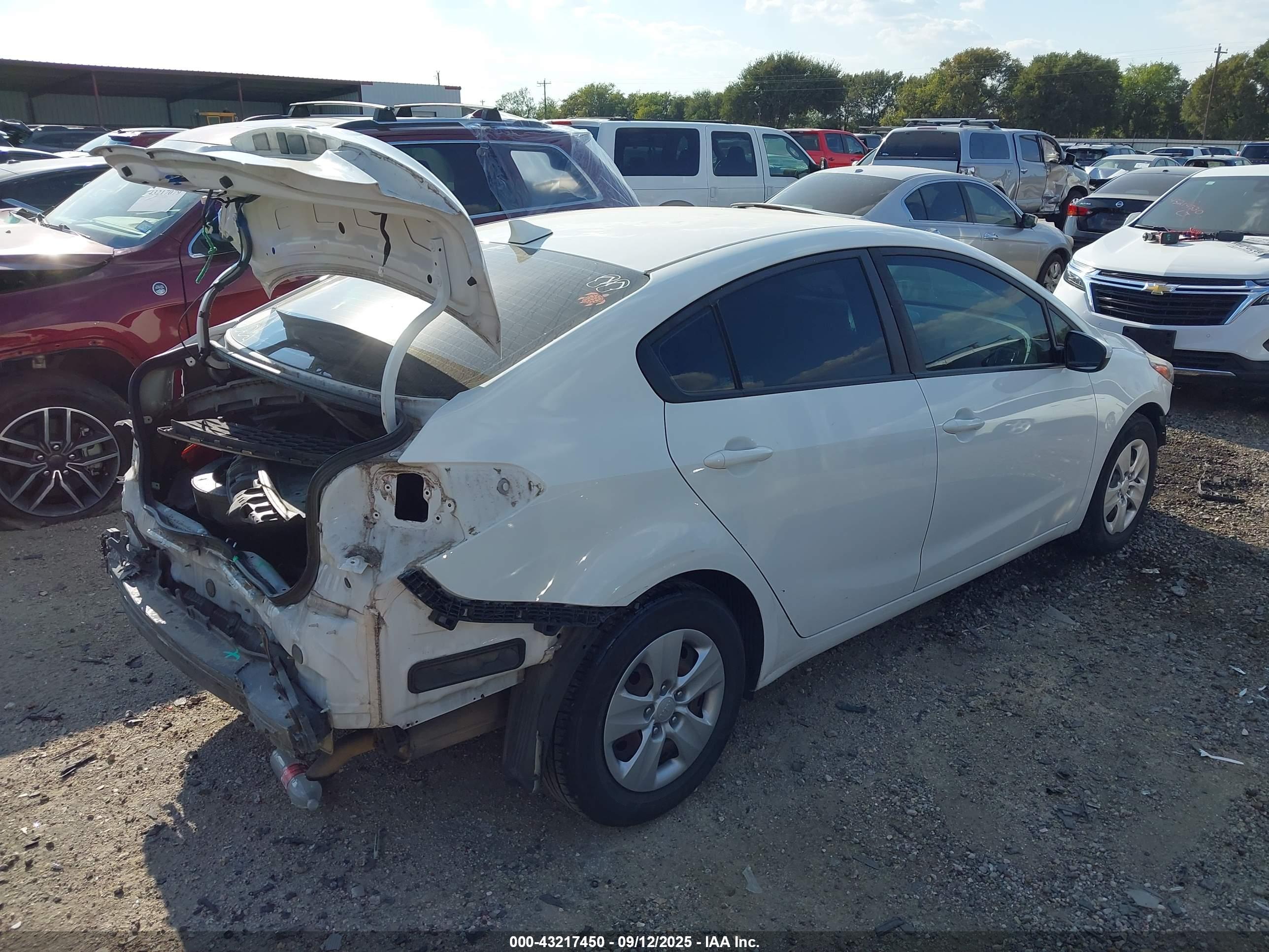 KIA FORTE image 4