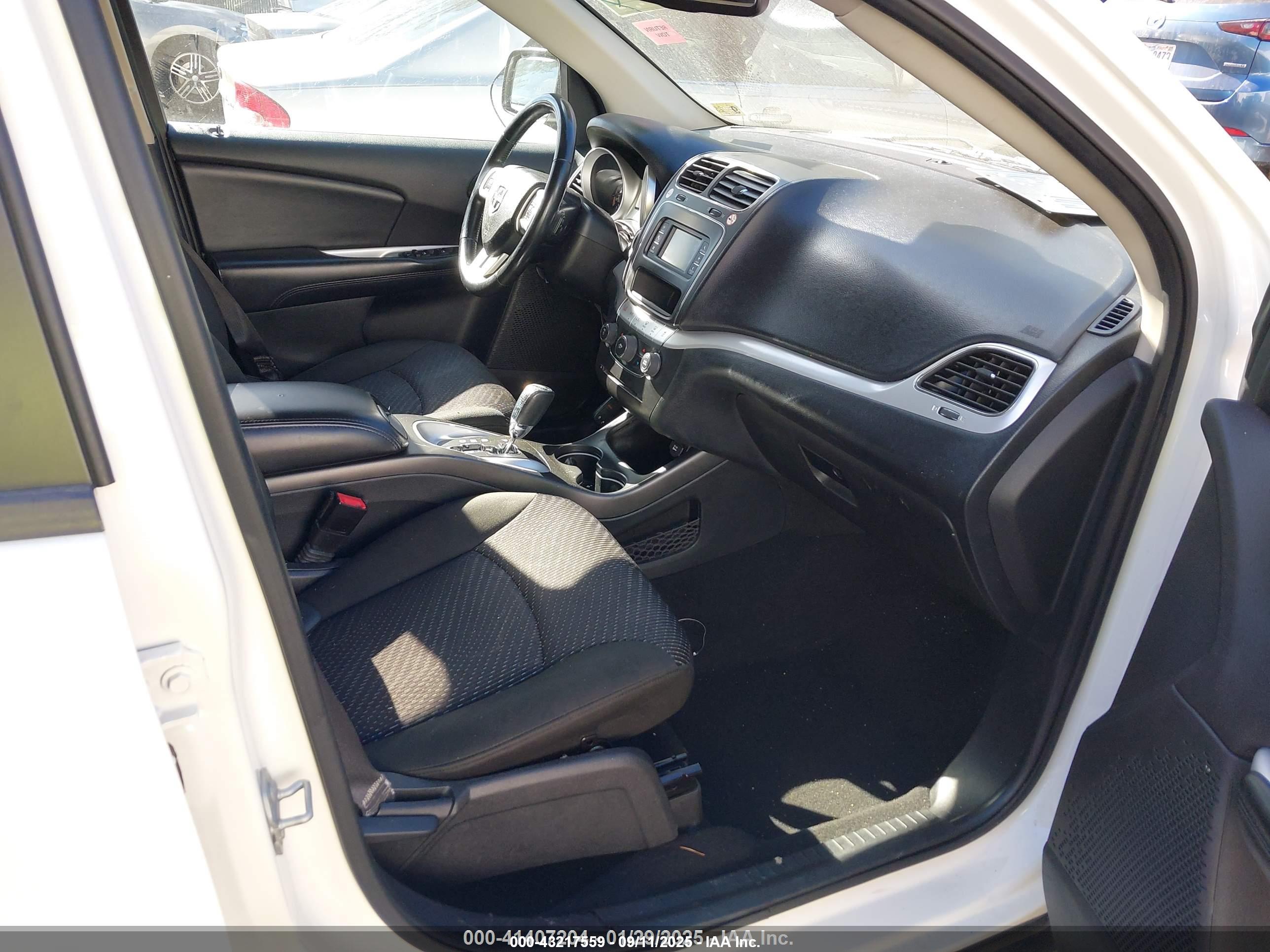 DODGE JOURNEY image 5