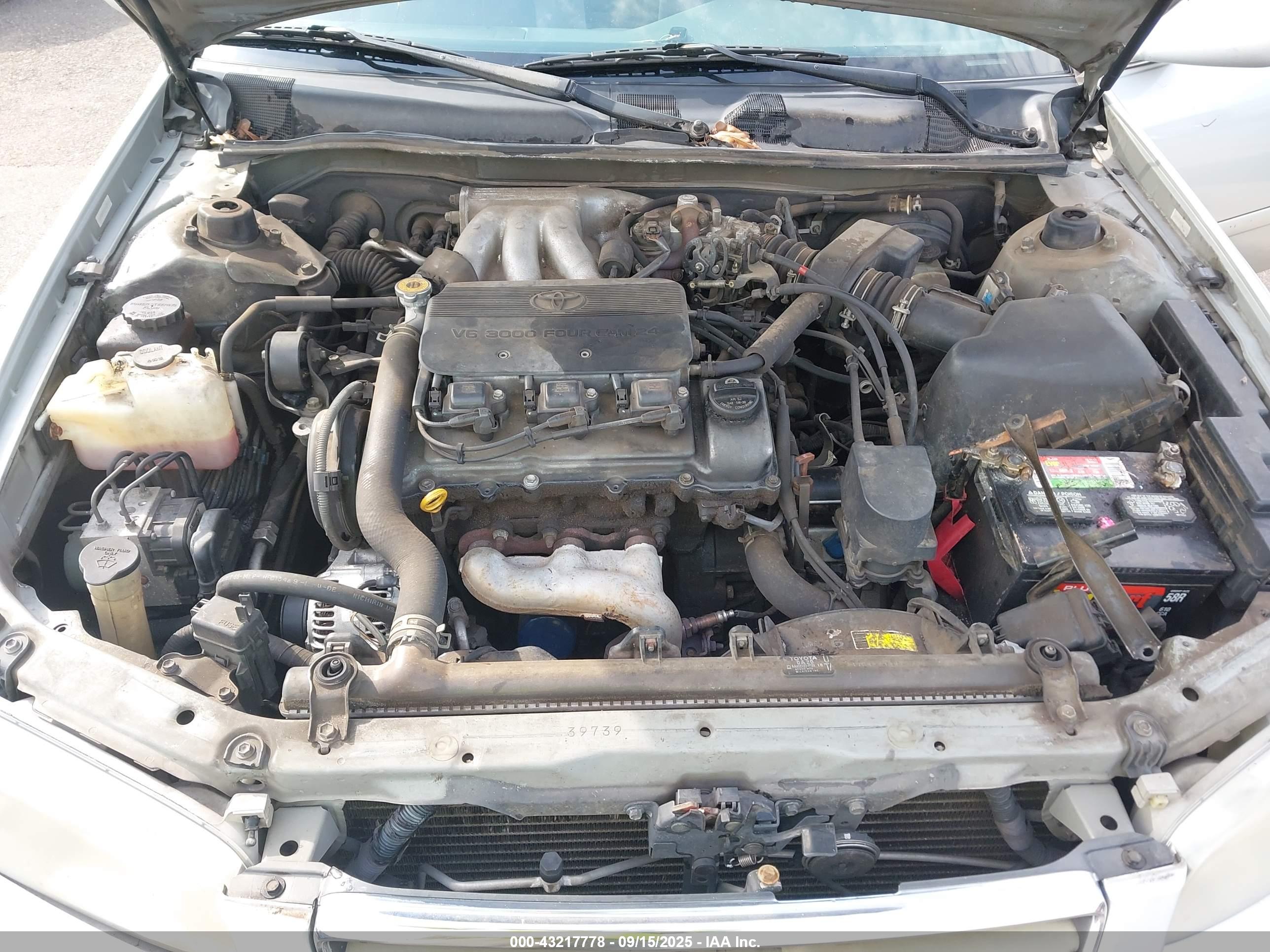 TOYOTA CAMRY image 10
