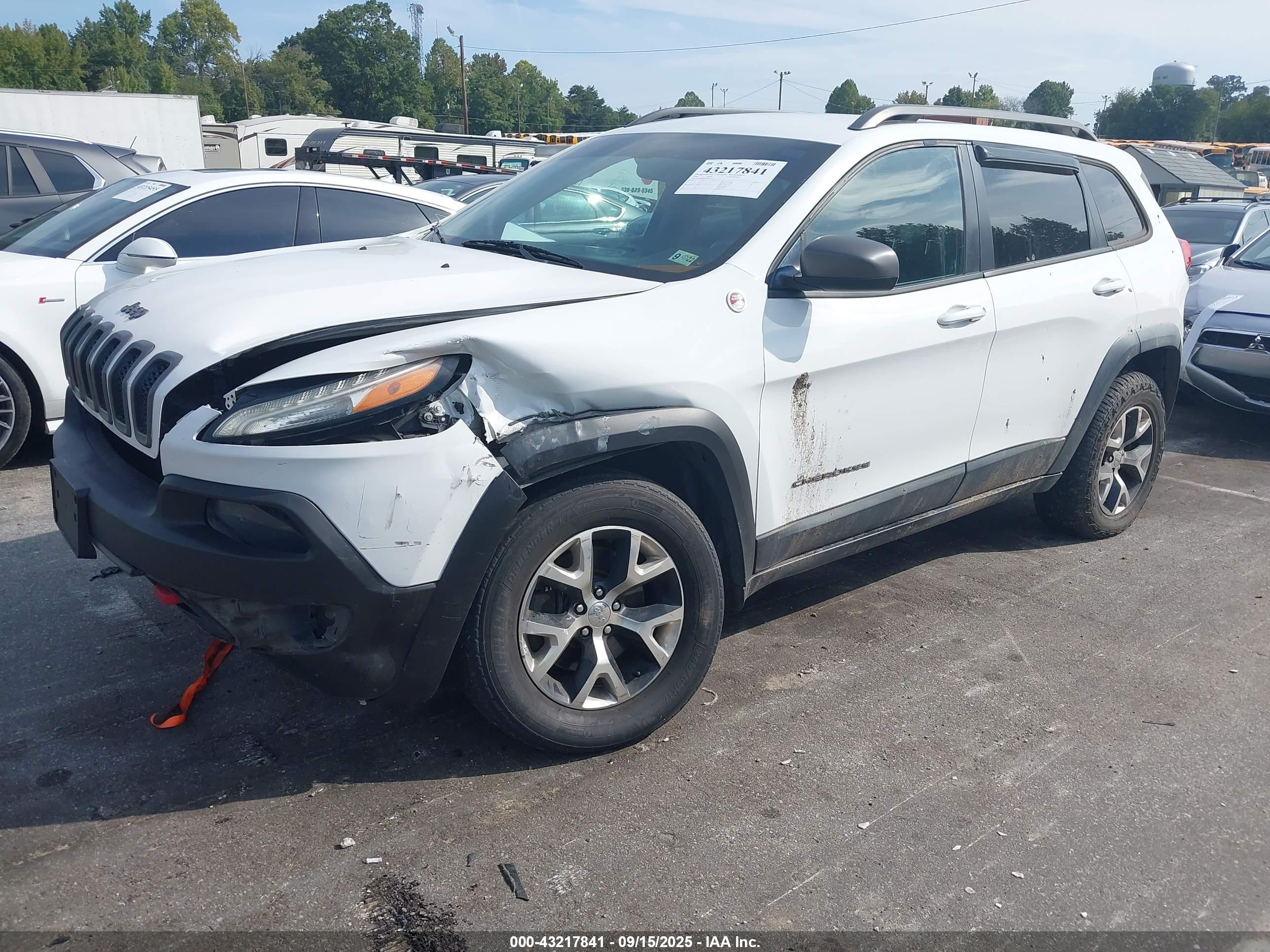 JEEP CHEROKEE image 2