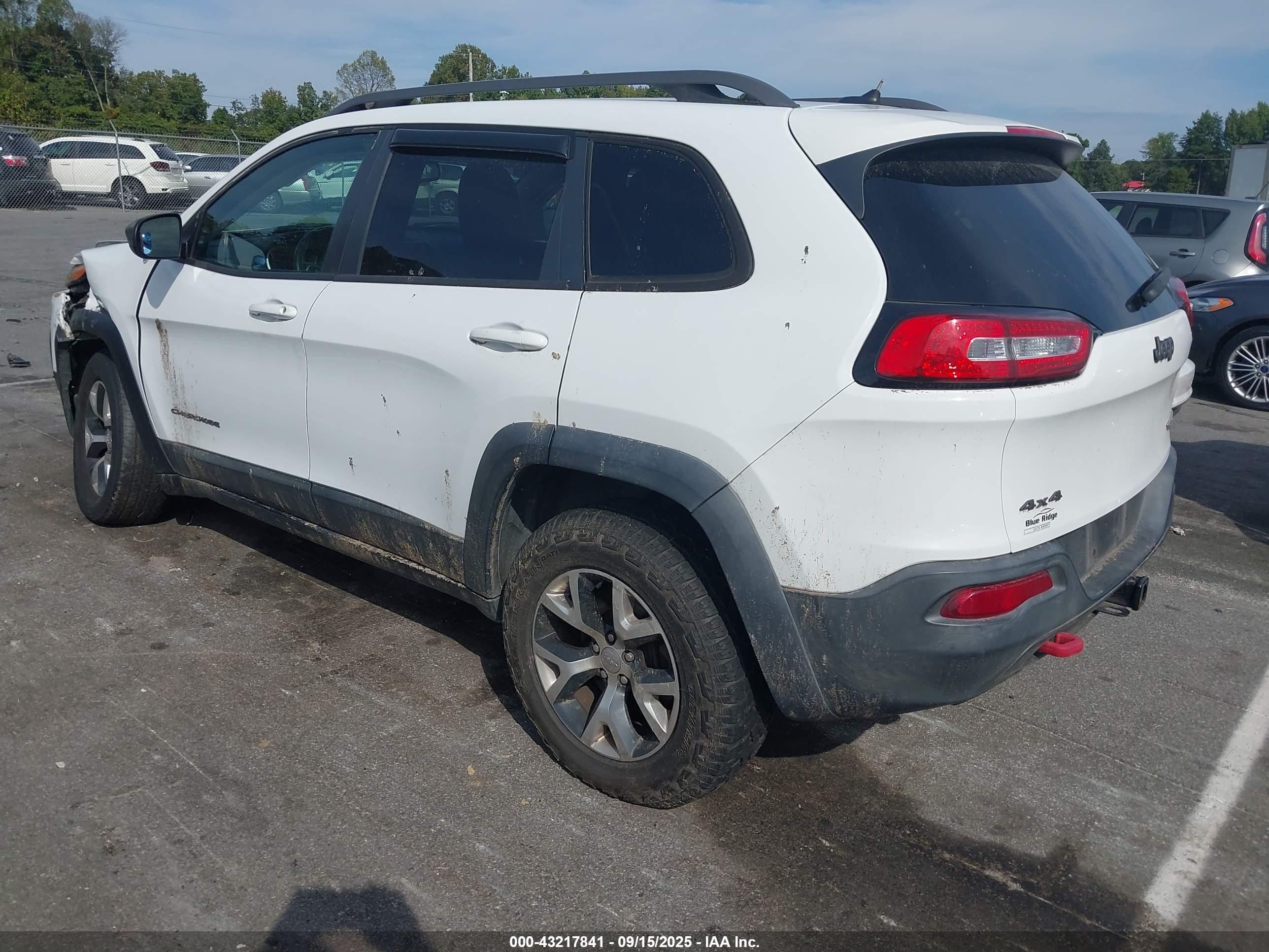 JEEP CHEROKEE image 3