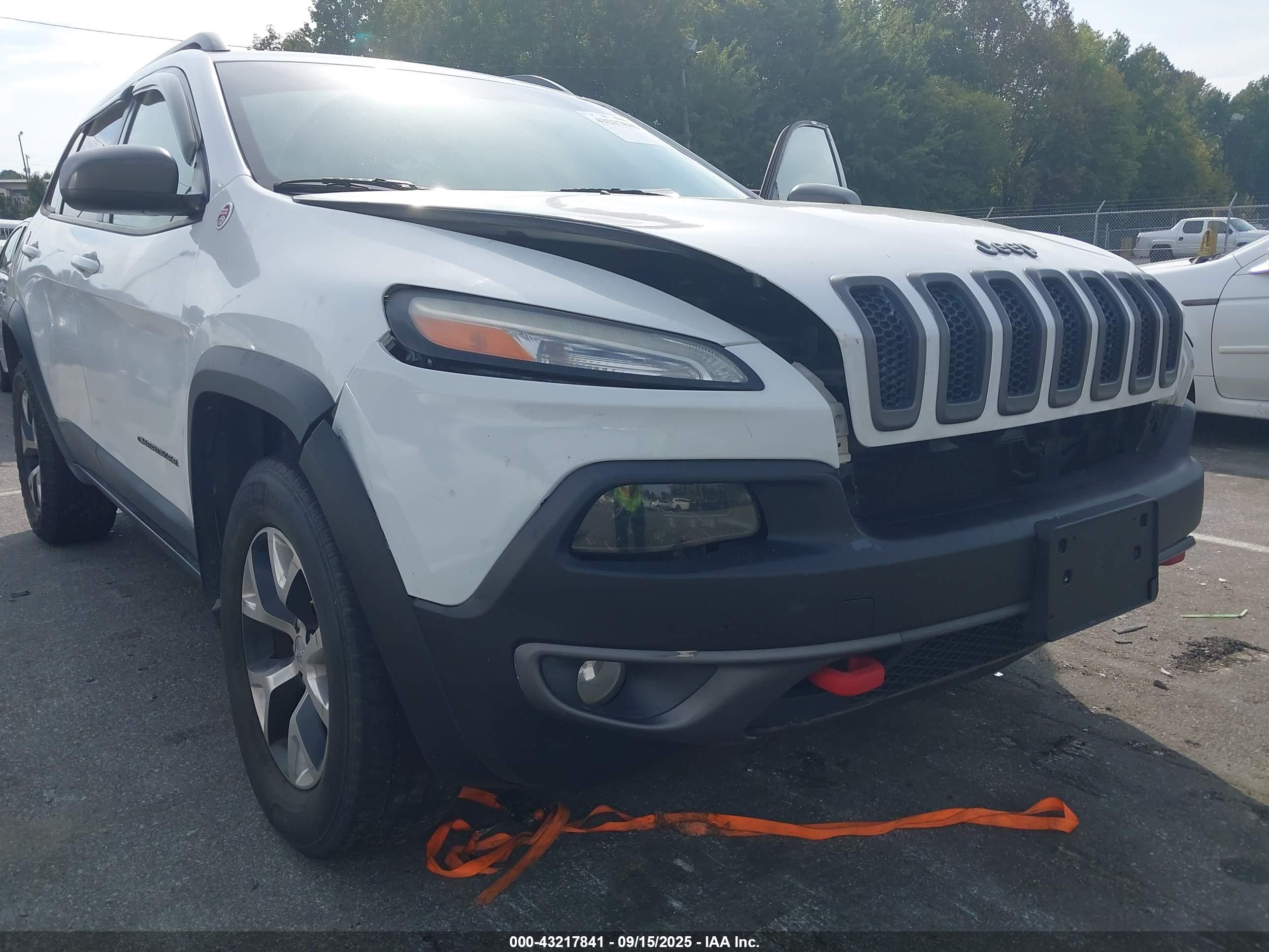 JEEP CHEROKEE image 6