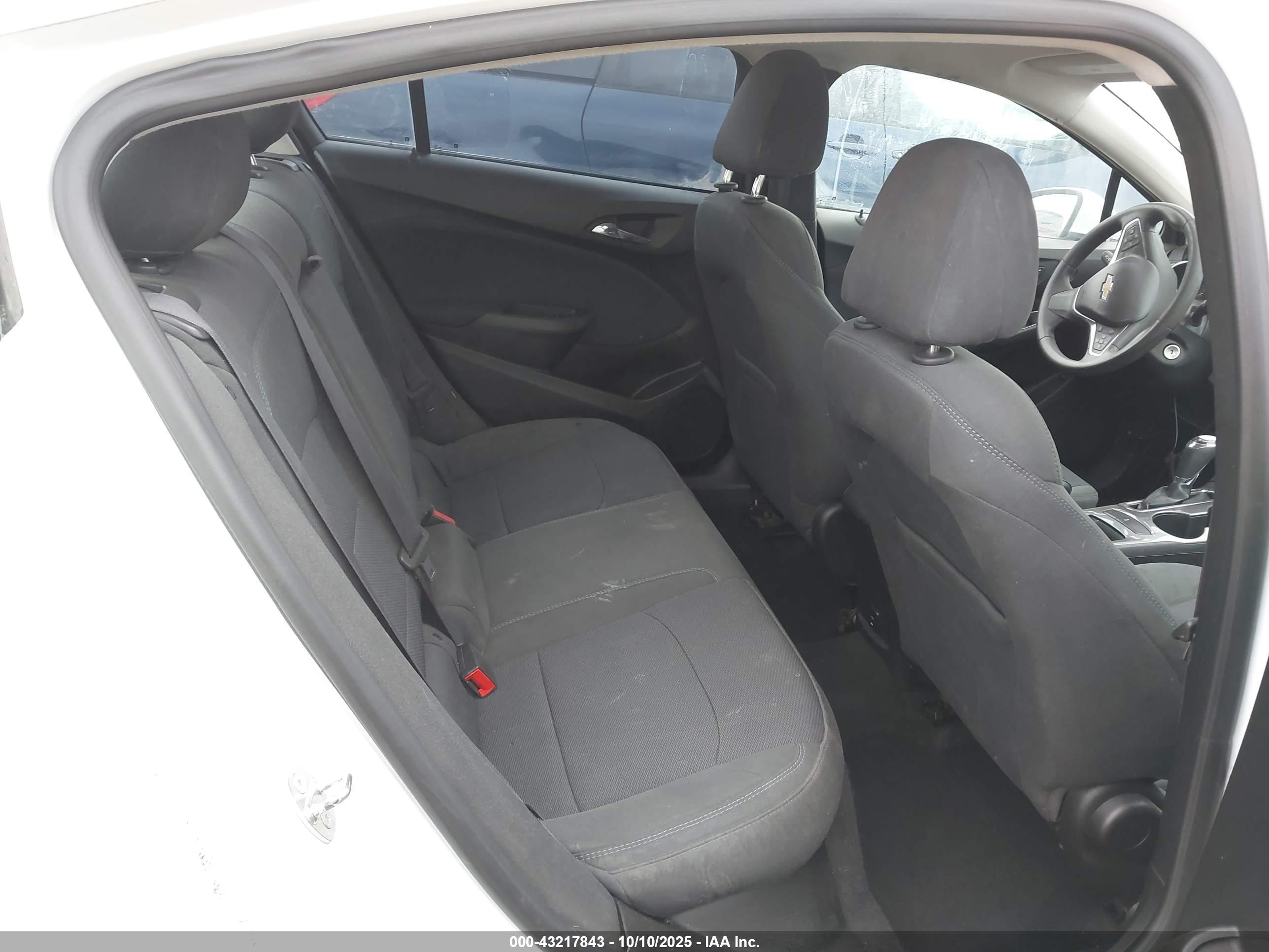 CHEVROLET CRUZE image 8