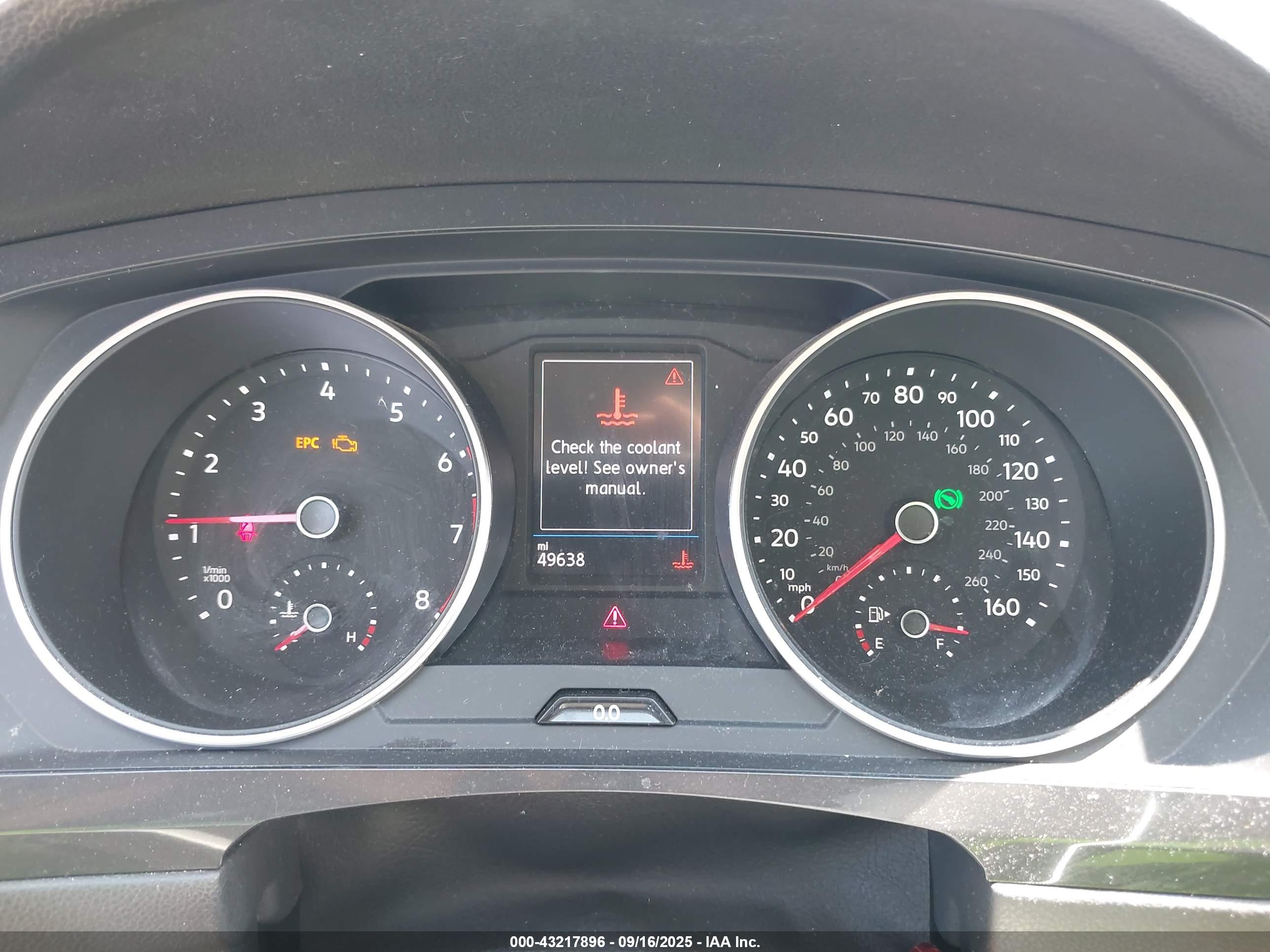 VOLKSWAGEN TIGUAN image 7