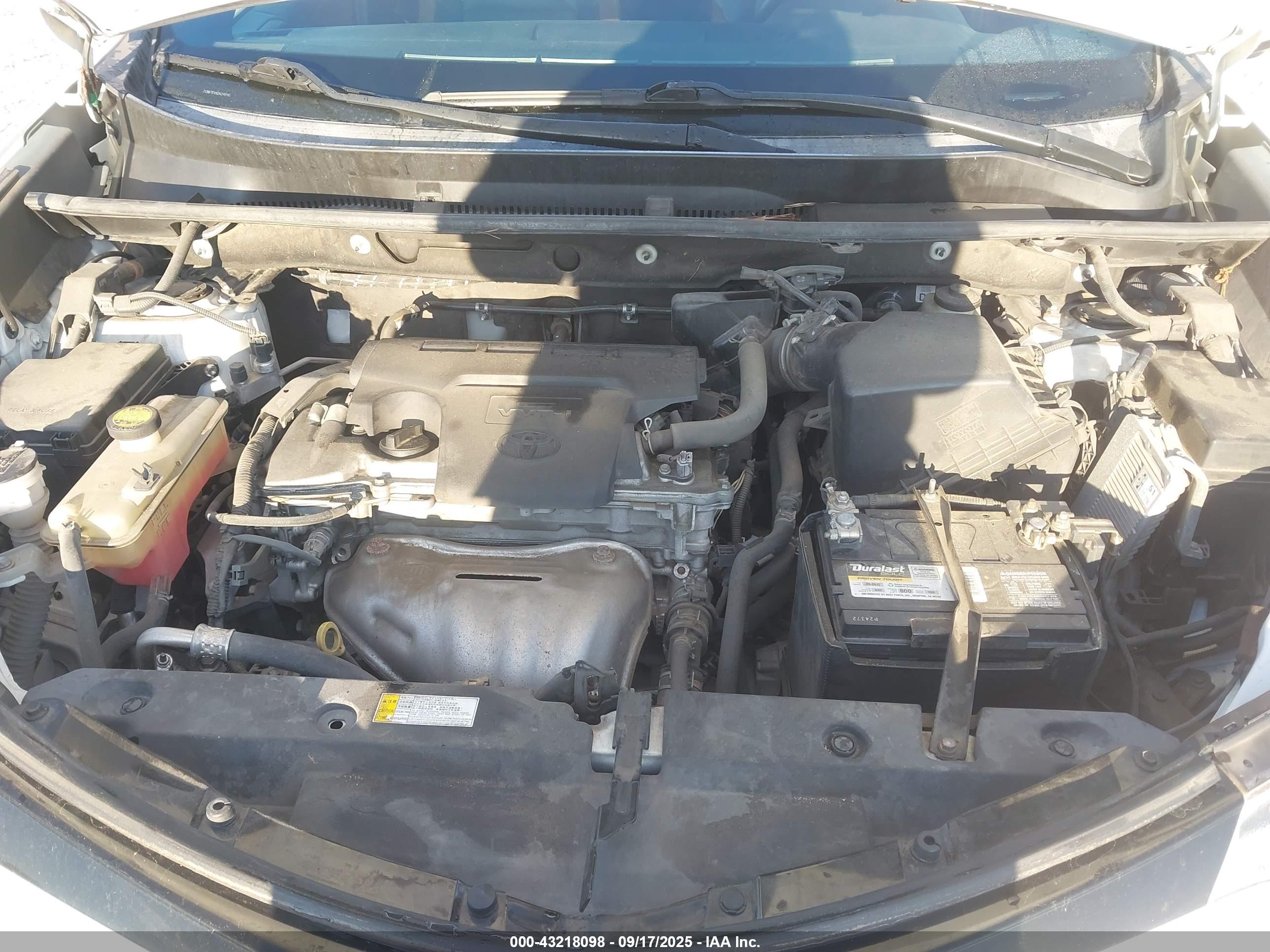 TOYOTA RAV4 image 10