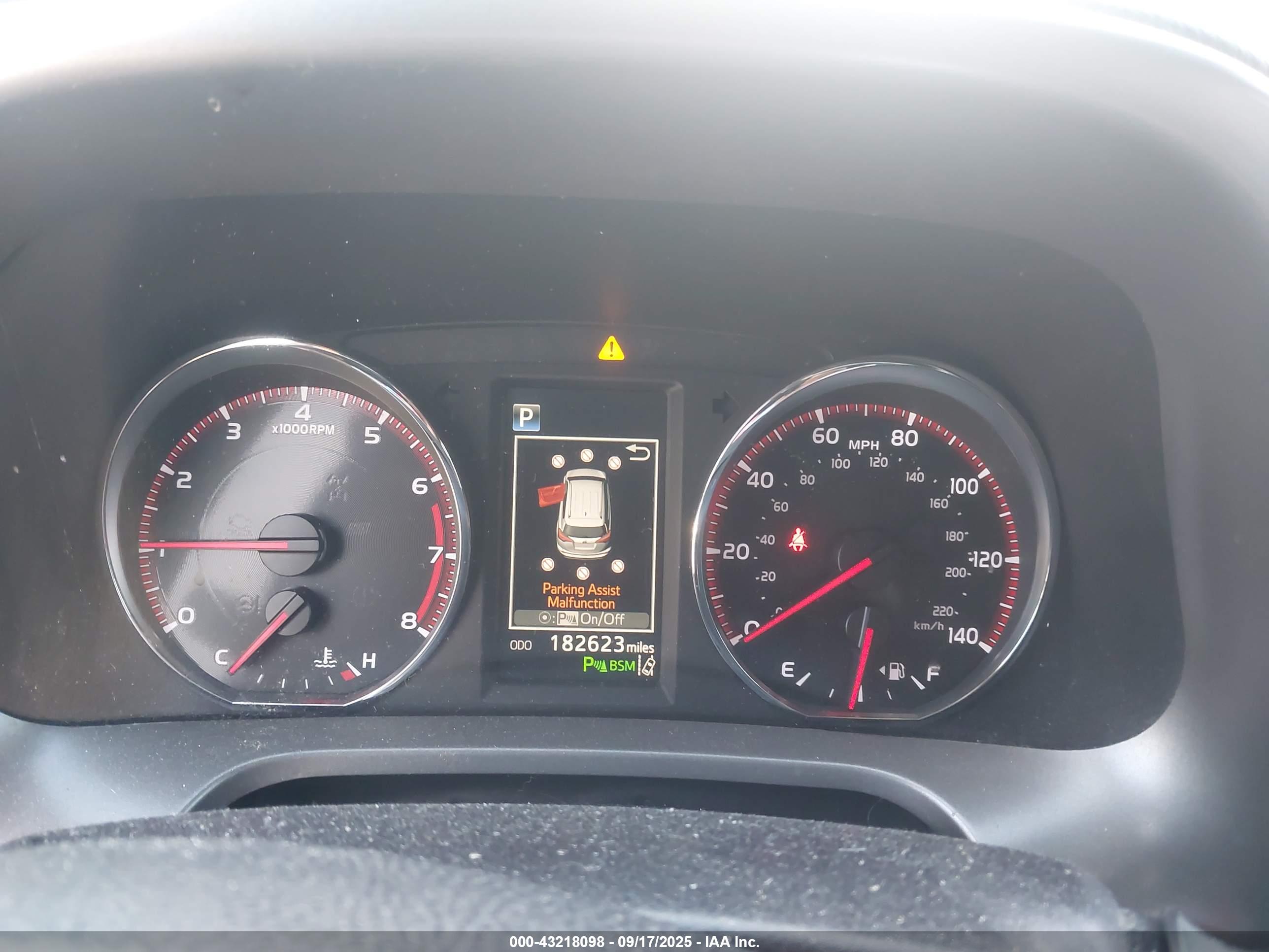 TOYOTA RAV4 image 7