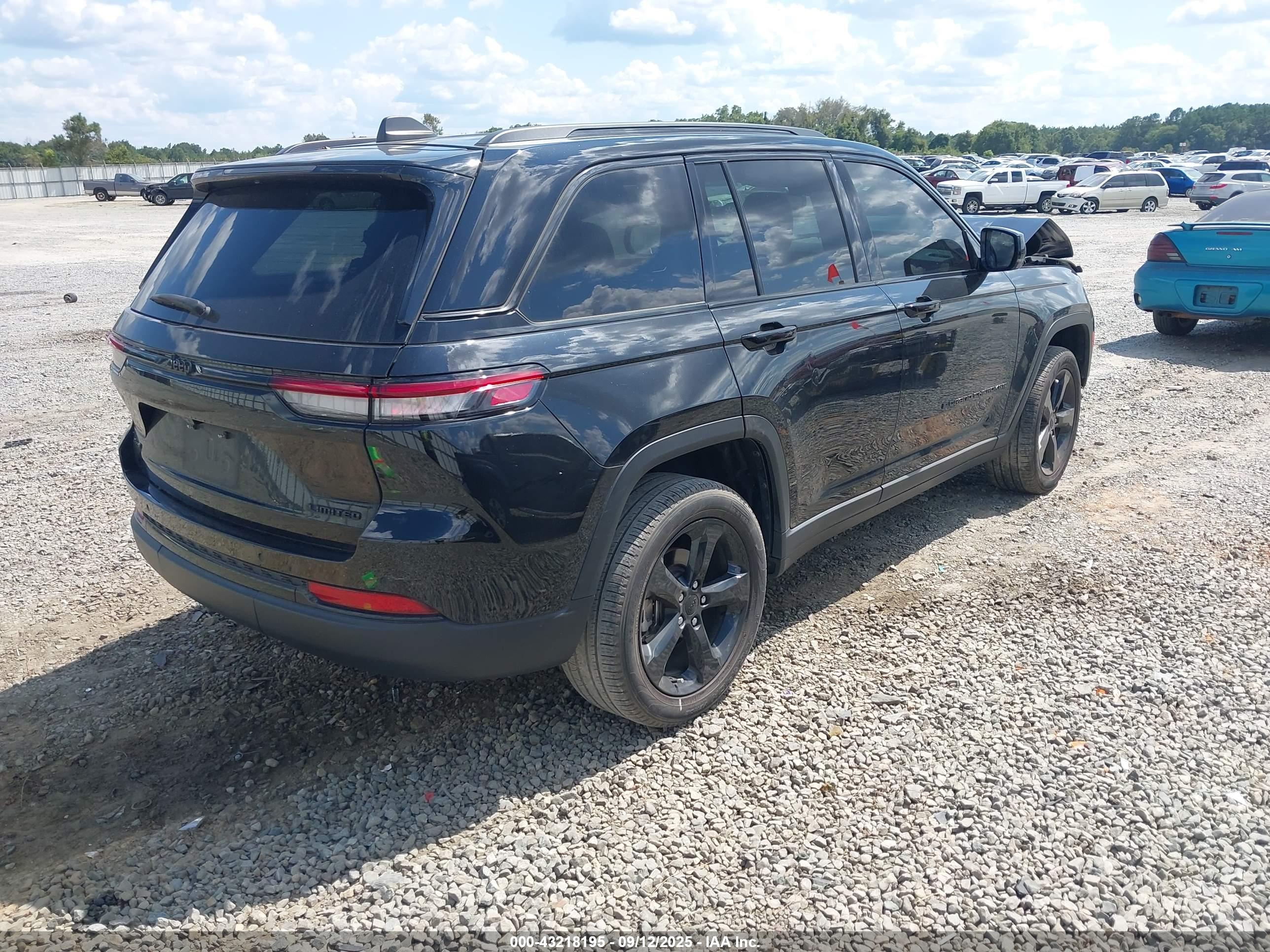 JEEP GRAND image 4