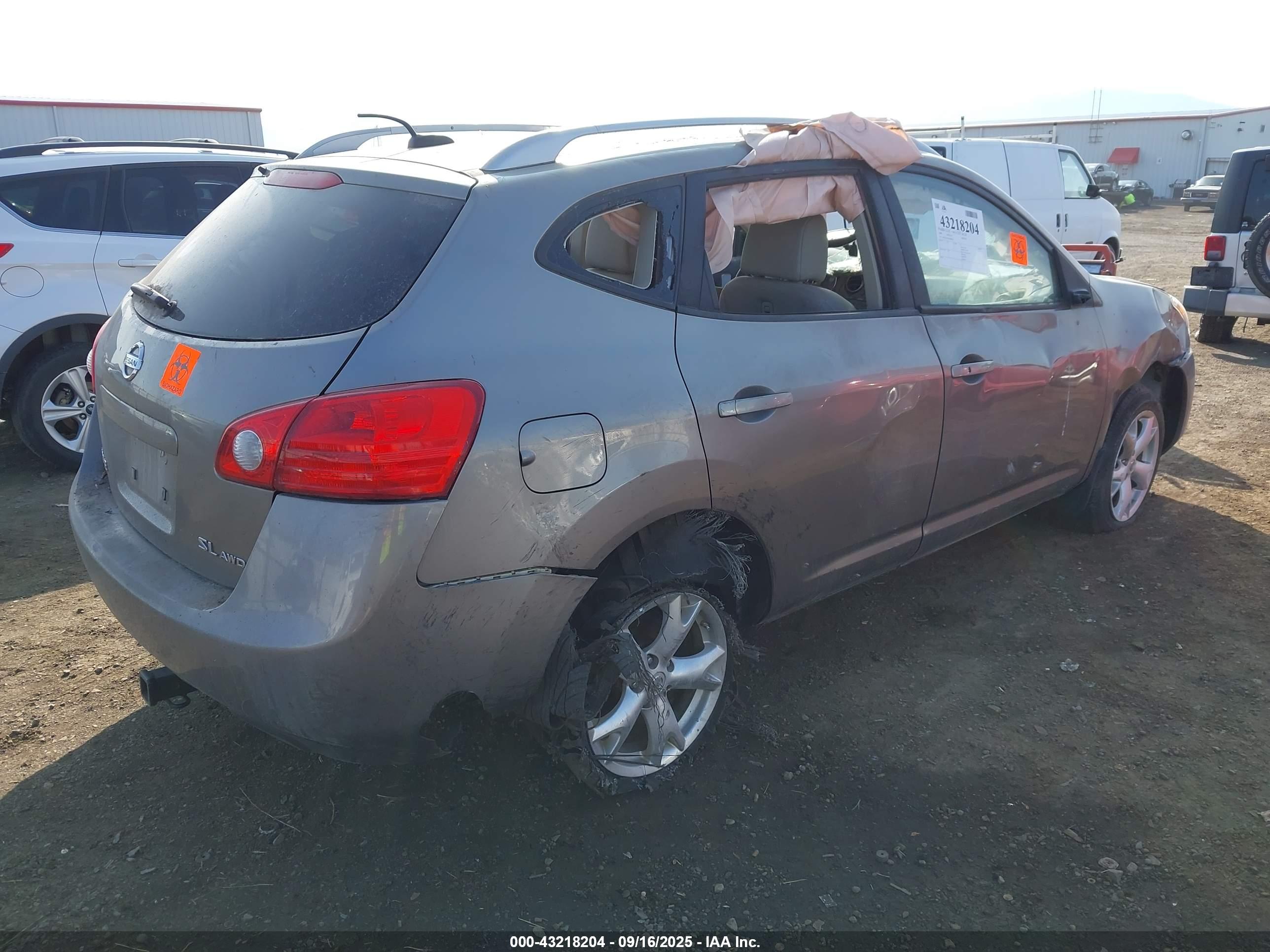 NISSAN ROGUE image 4