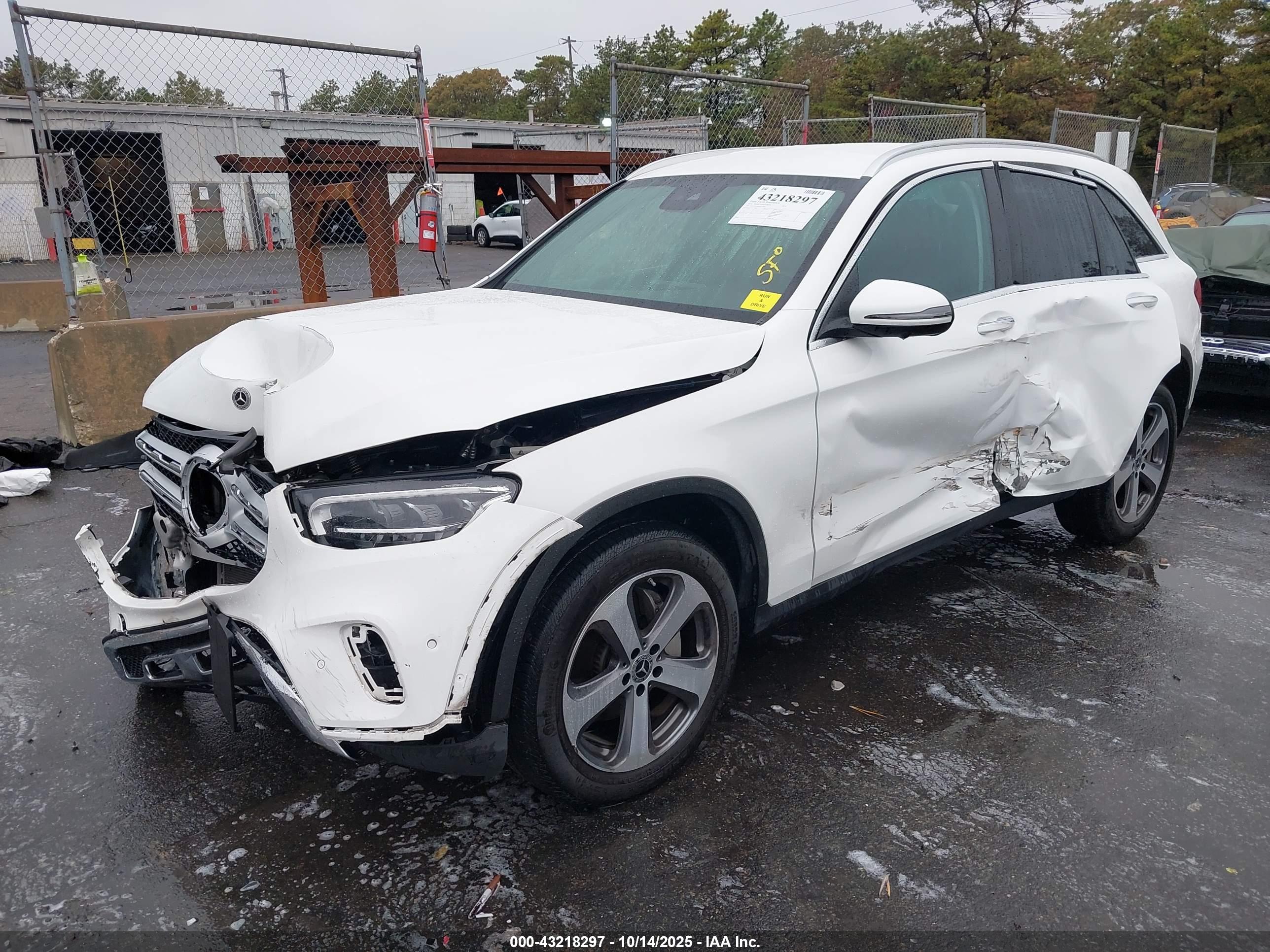 MERCEDES-BENZ GLC image 6