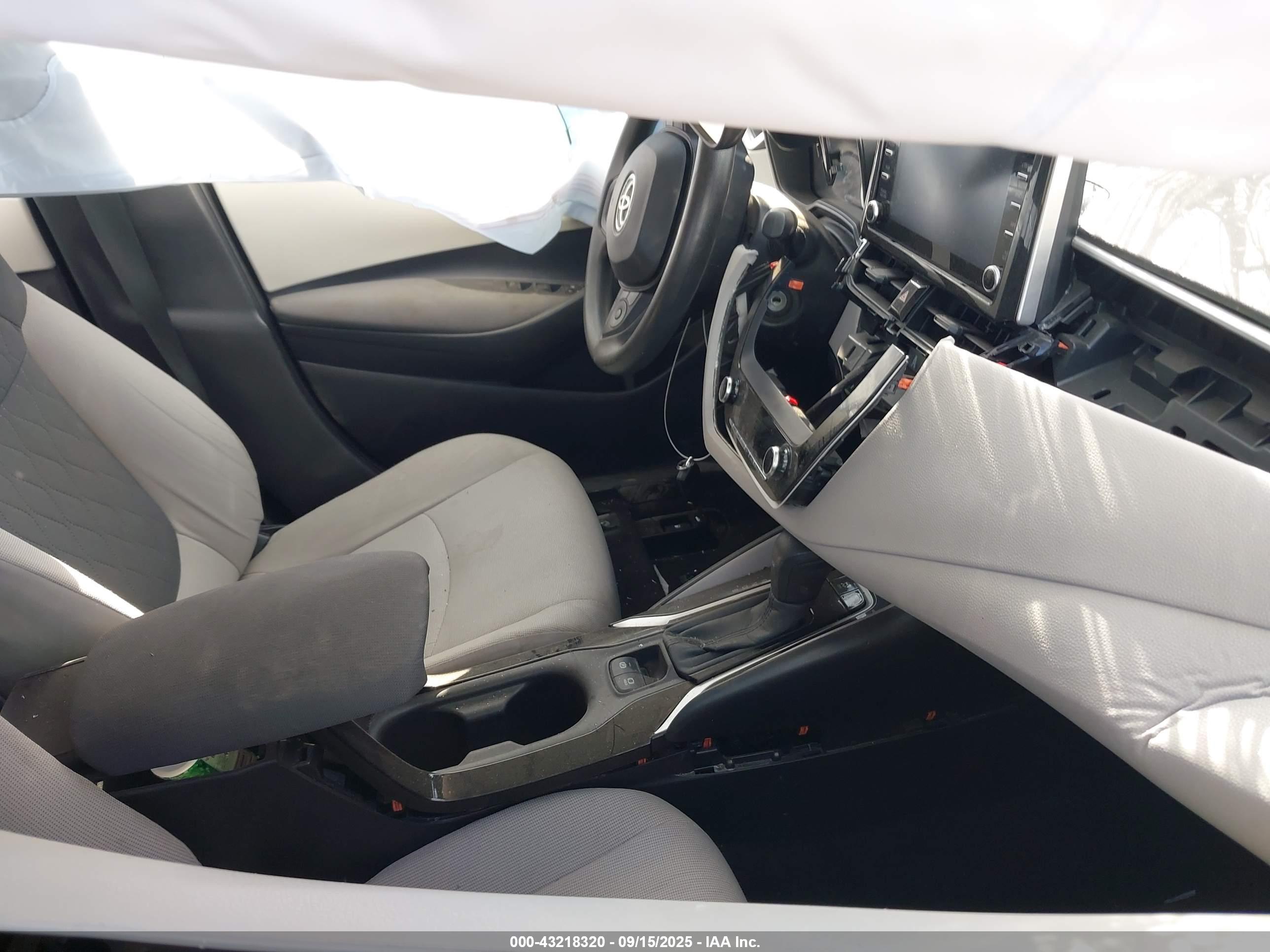 TOYOTA COROLLA image 5