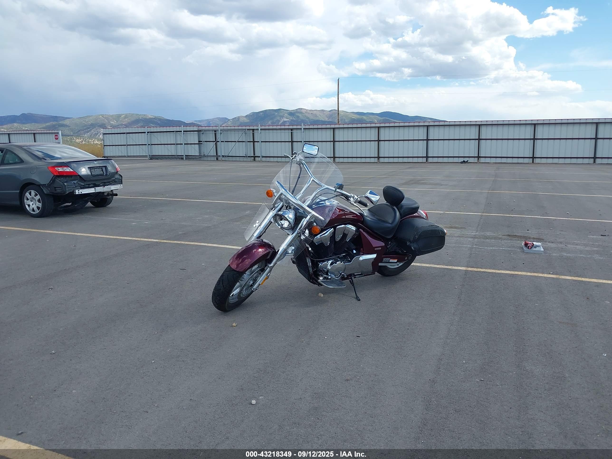 HONDA VT1300 image 2