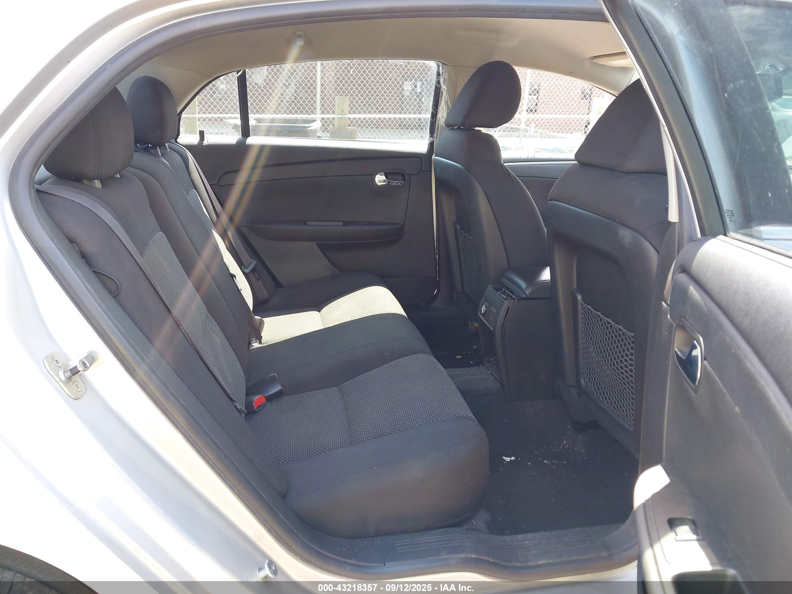 CHEVROLET MALIBU image 8