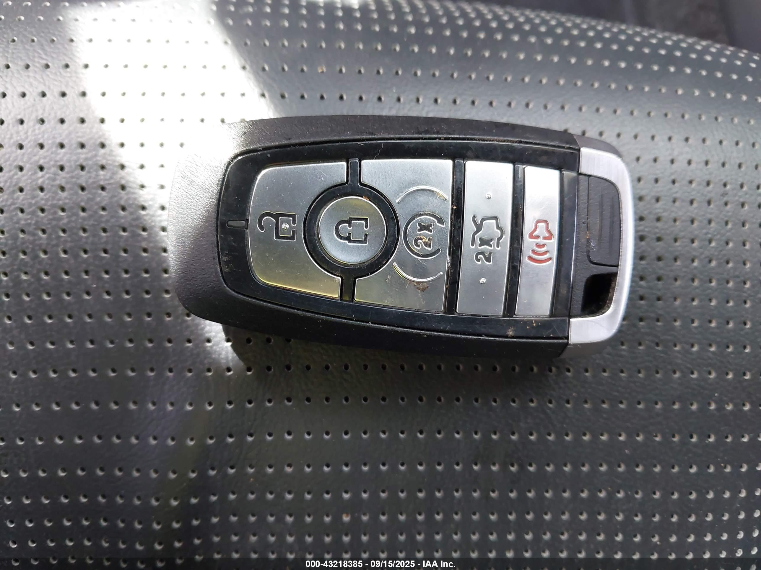 FORD MUSTANG image 11