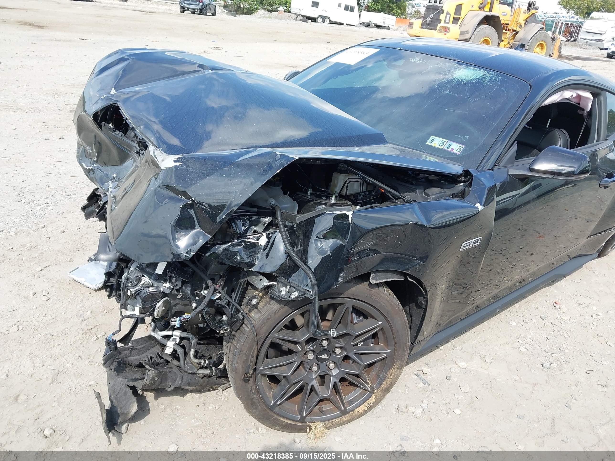 FORD MUSTANG image 6