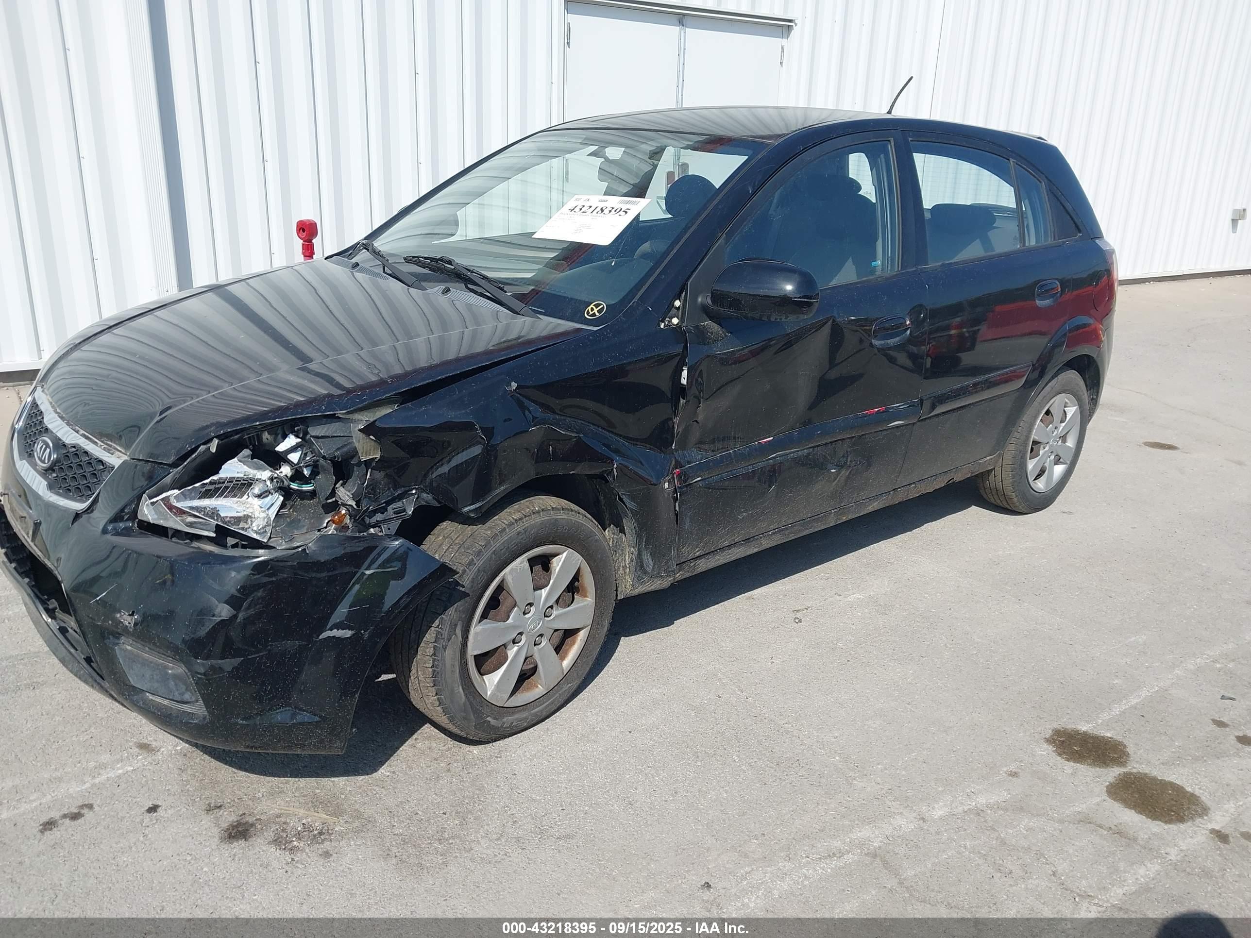 KIA RIO5 image 2