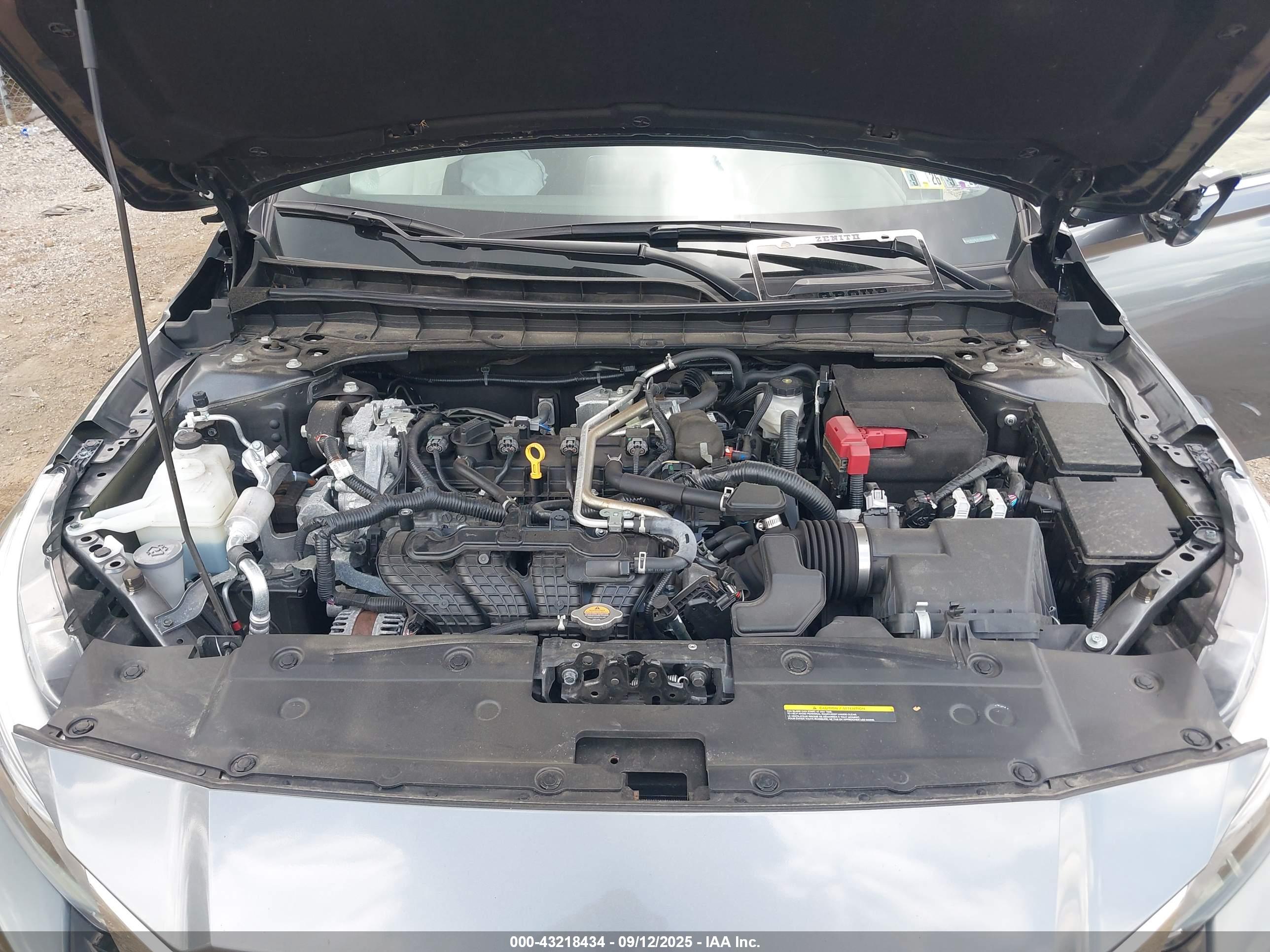 NISSAN ALTIMA image 10