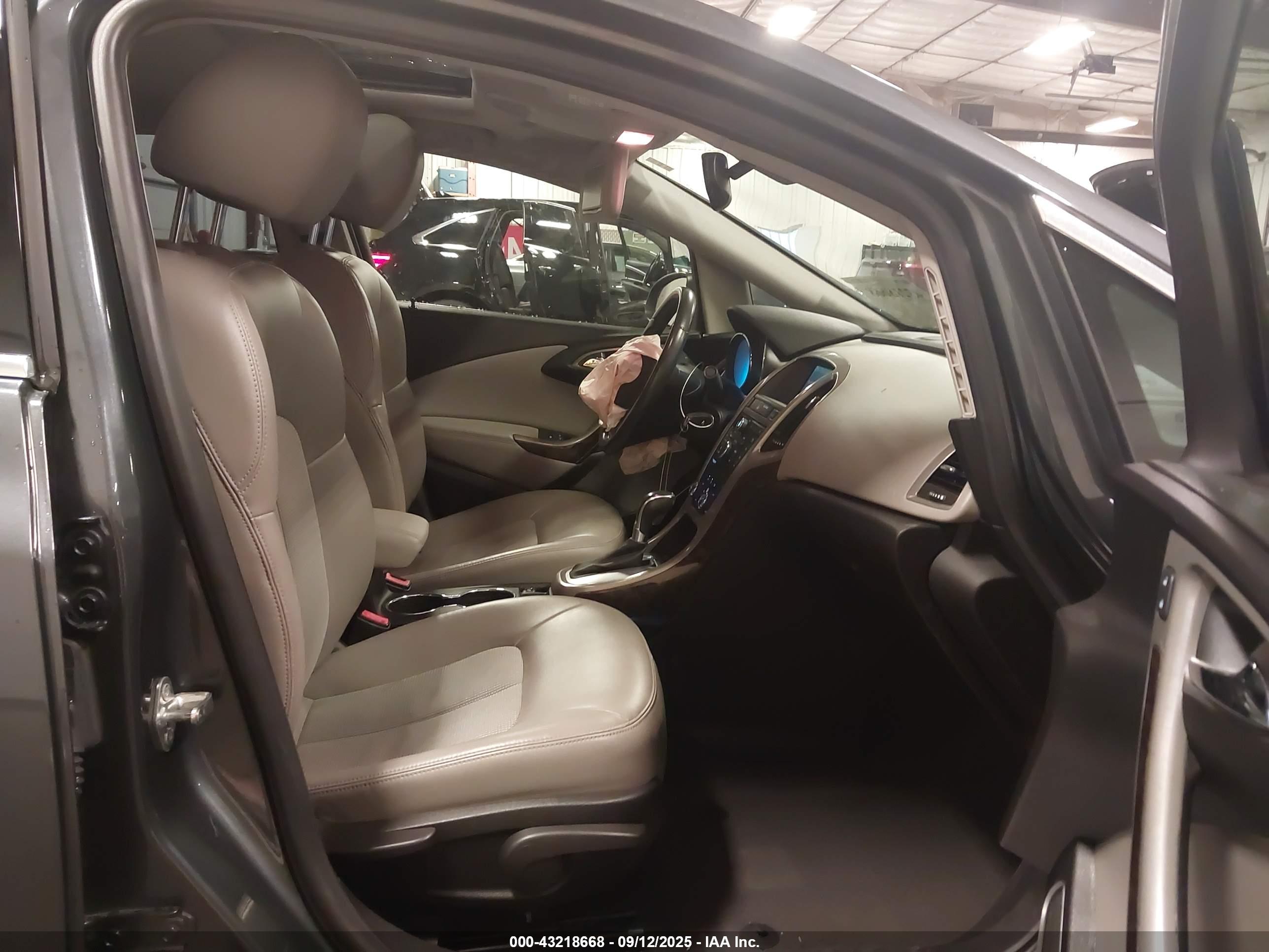 BUICK VERANO image 5