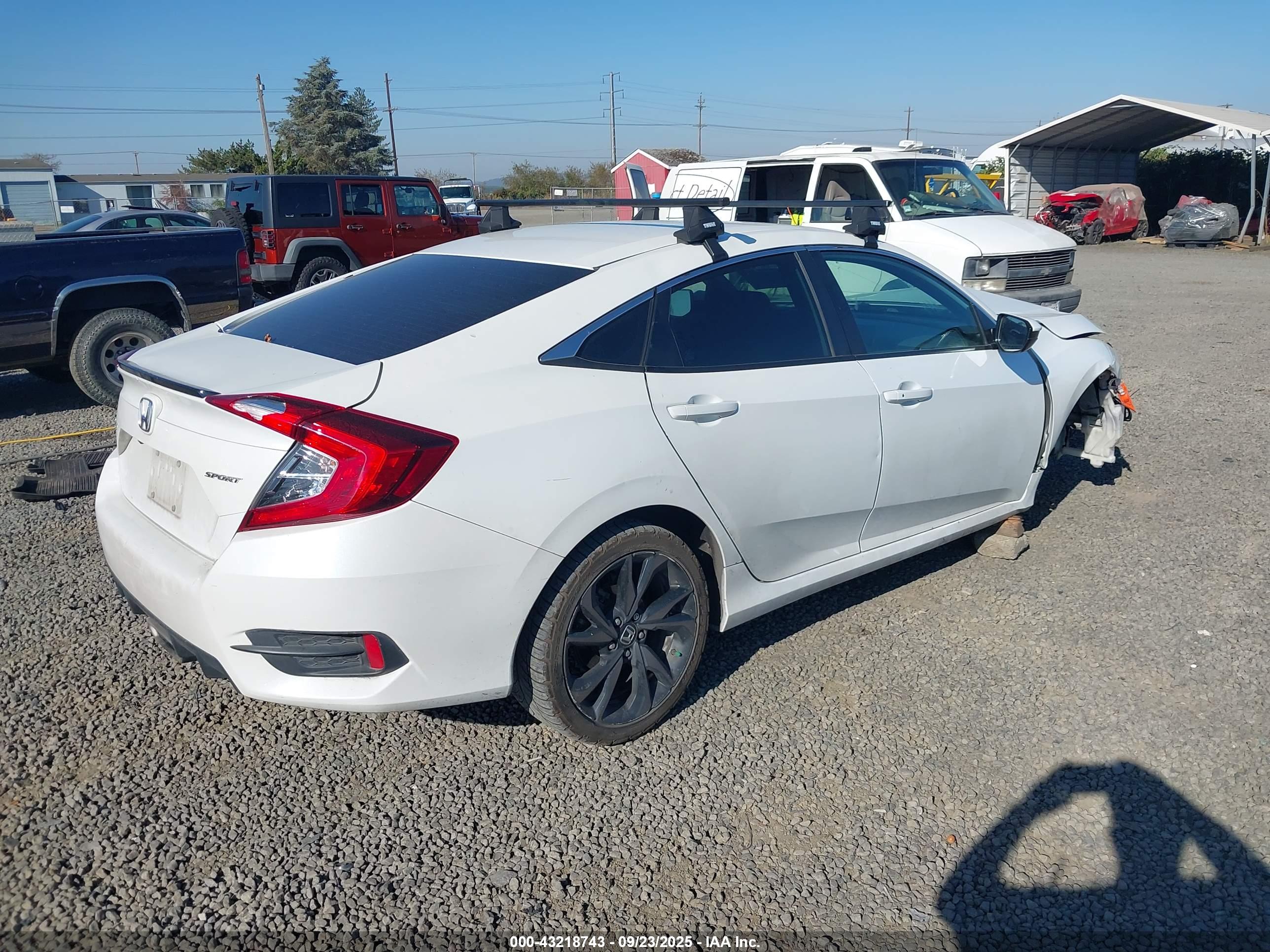 HONDA CIVIC image 4