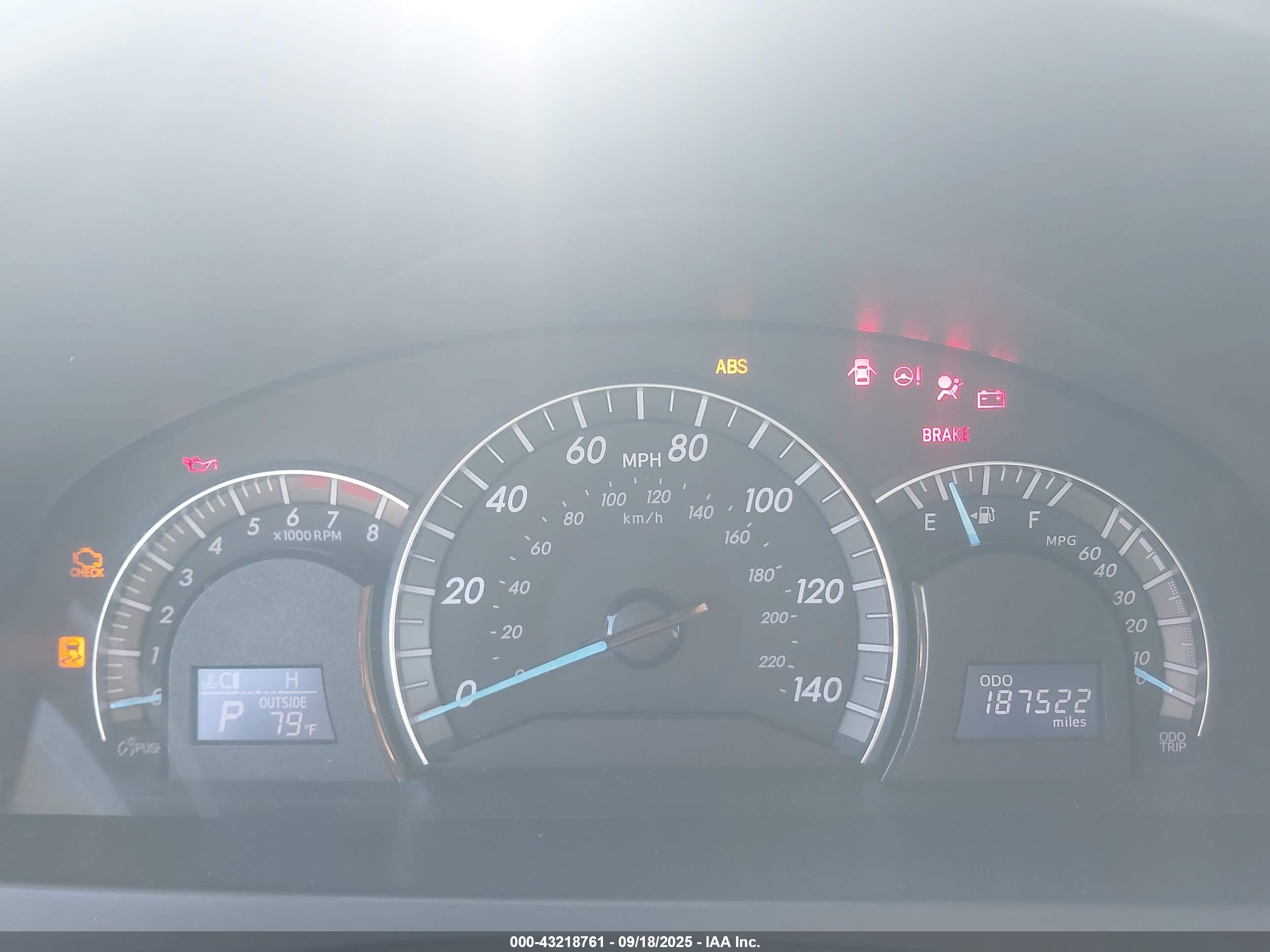 TOYOTA CAMRY image 7