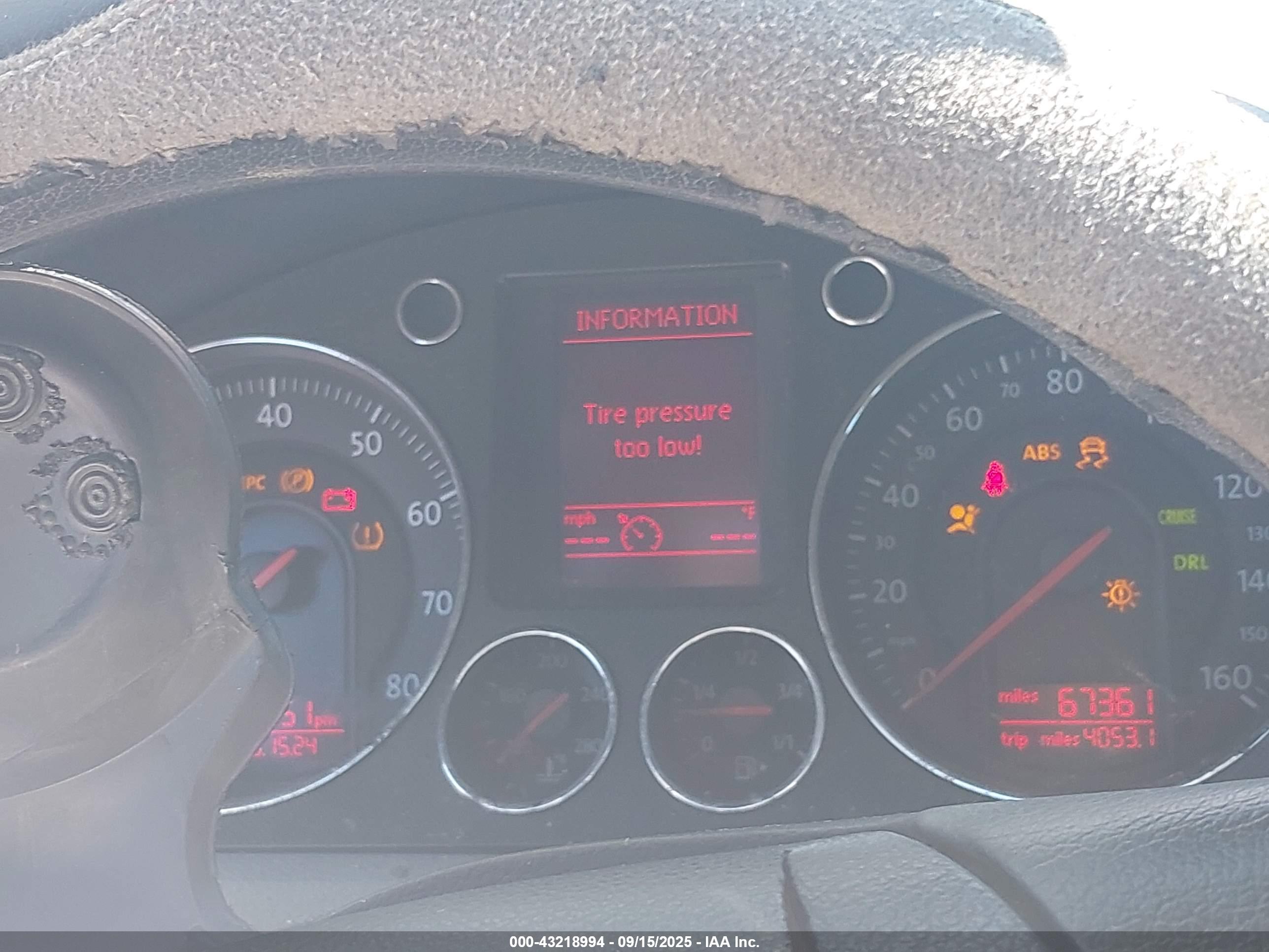 VOLKSWAGEN PASSAT image 7