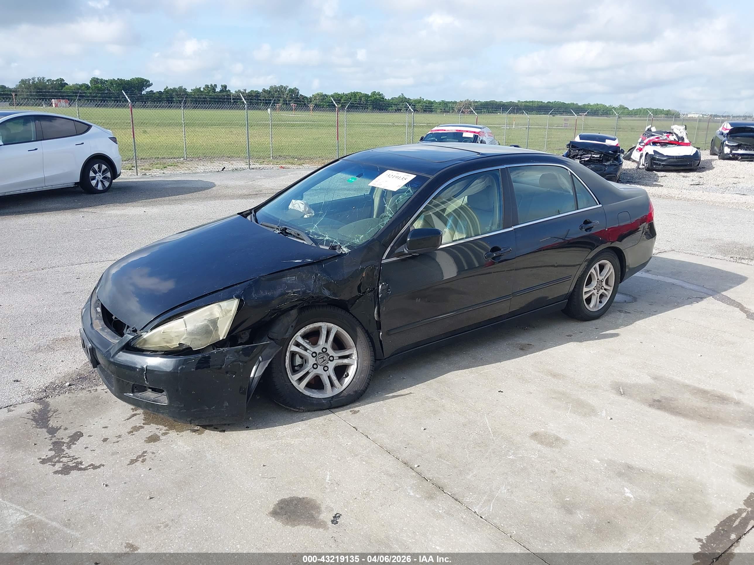 HONDA ACCORD image 2