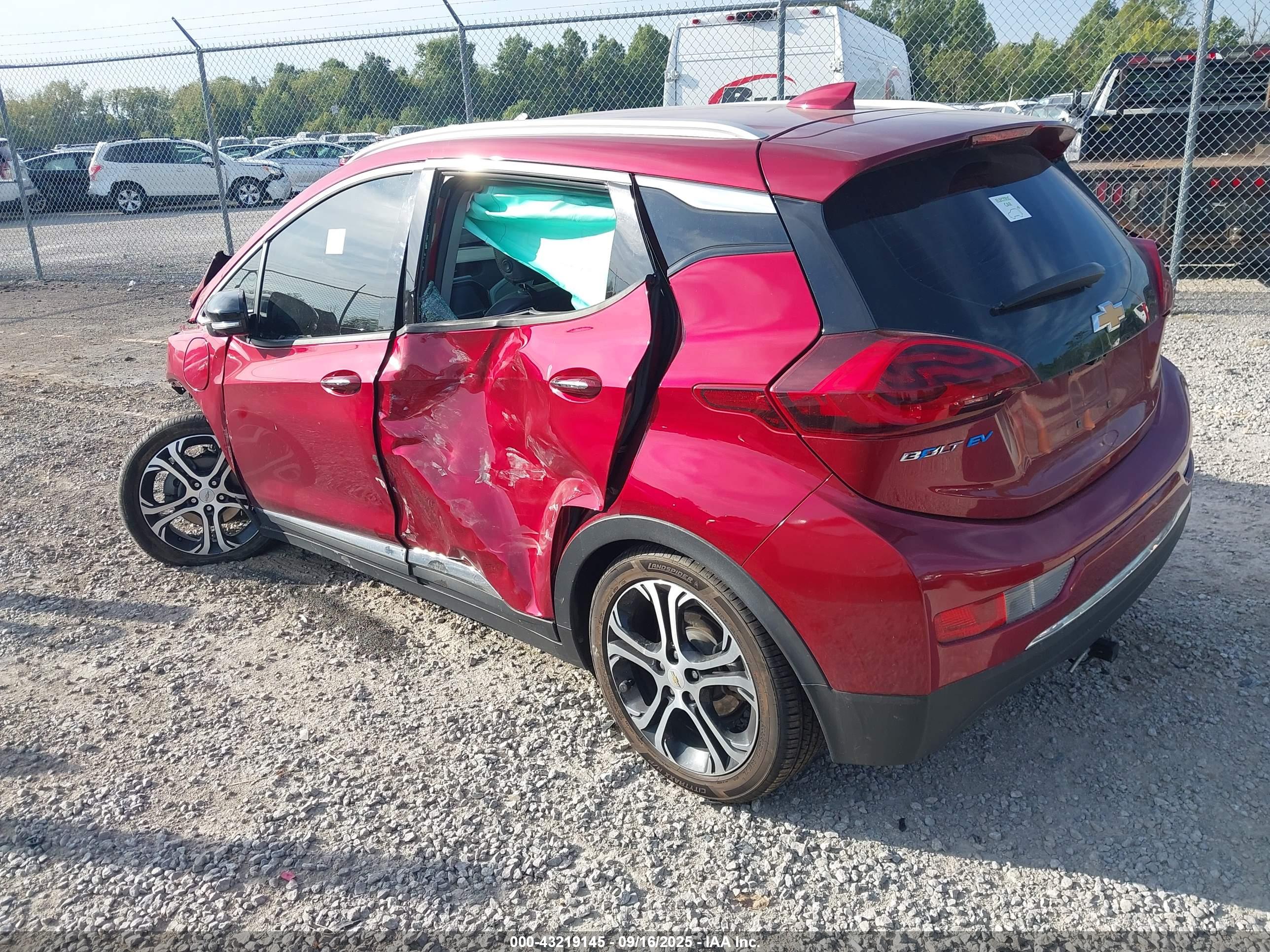 CHEVROLET BOLT image 3