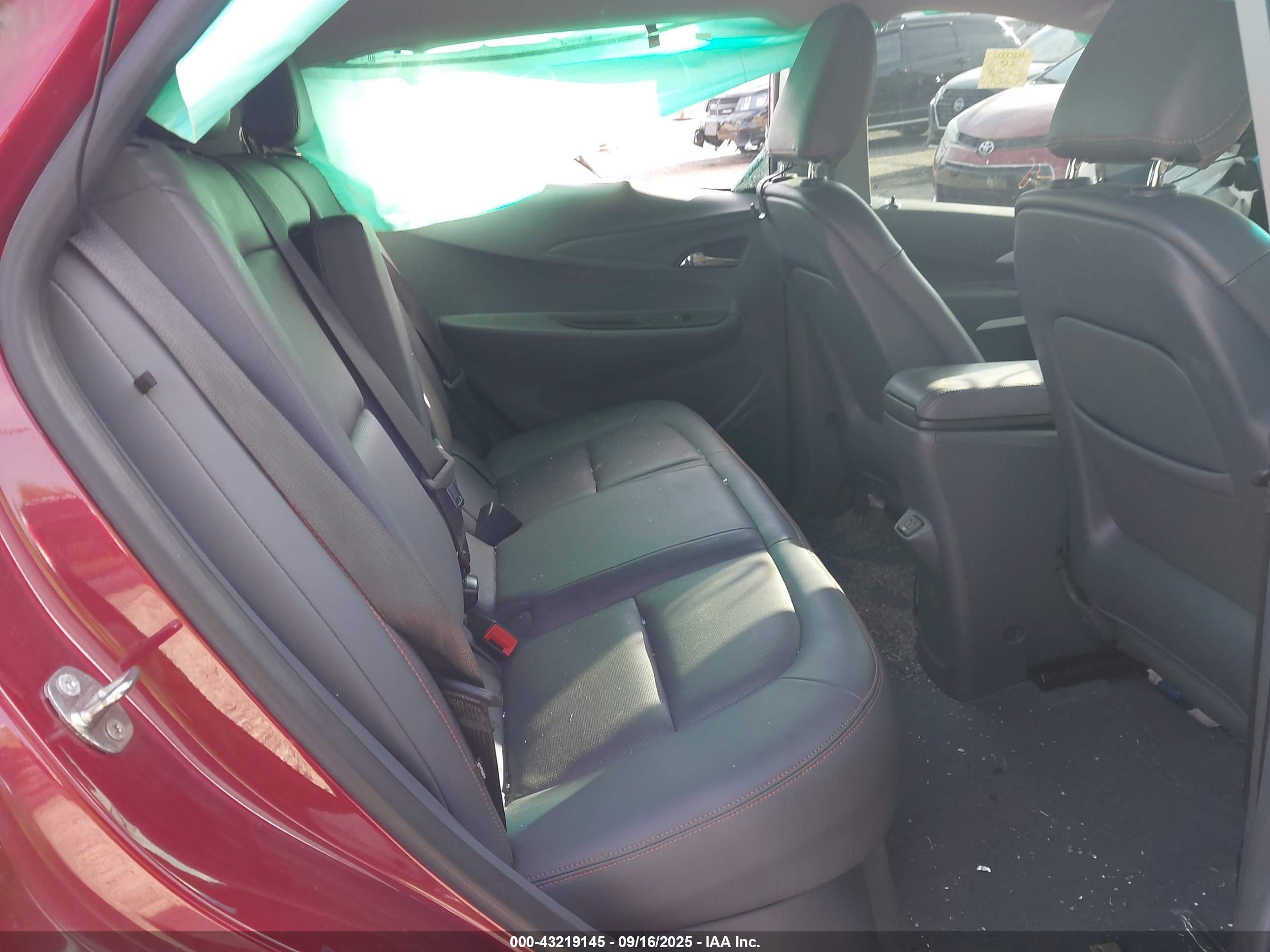 CHEVROLET BOLT image 8