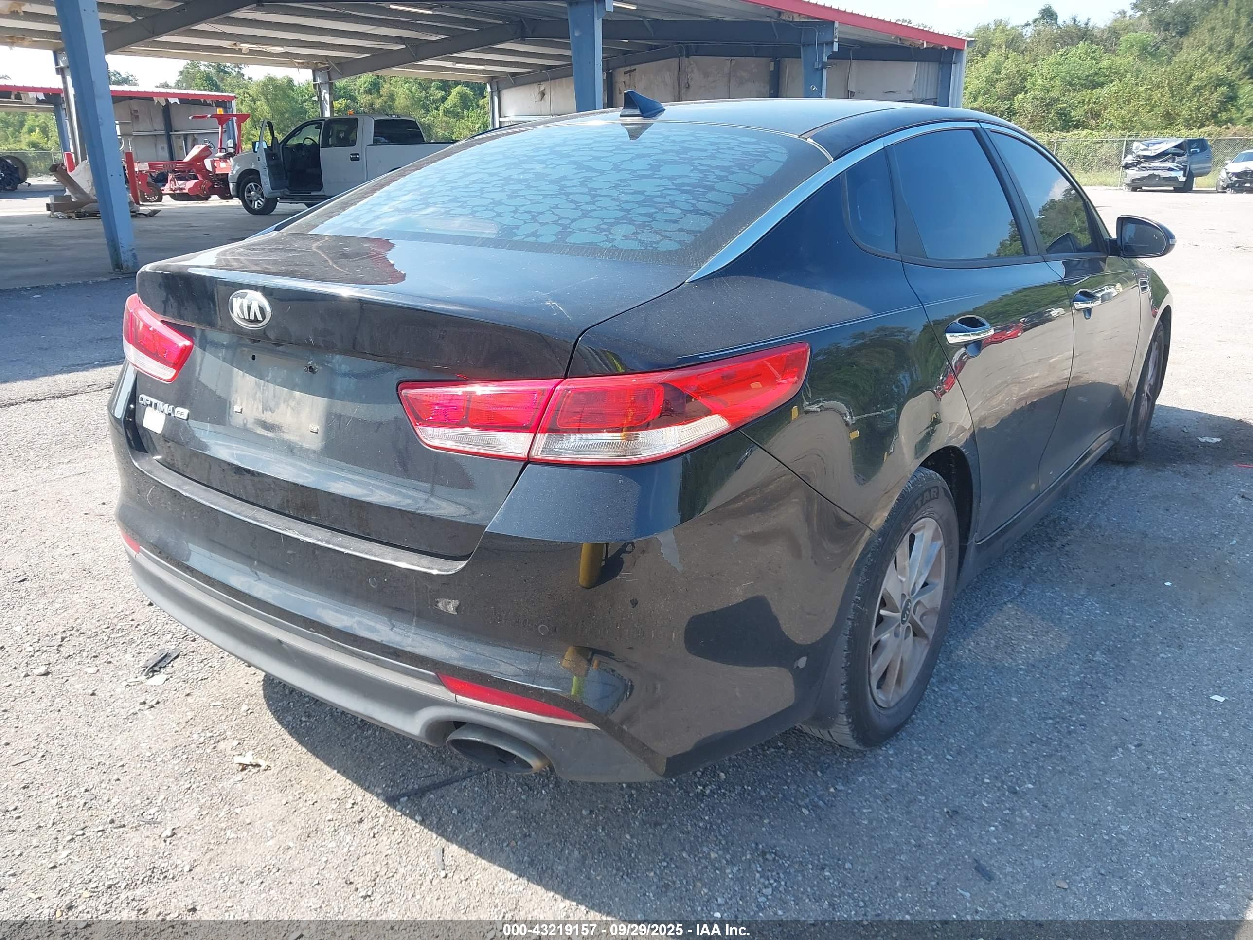 KIA OPTIMA image 4