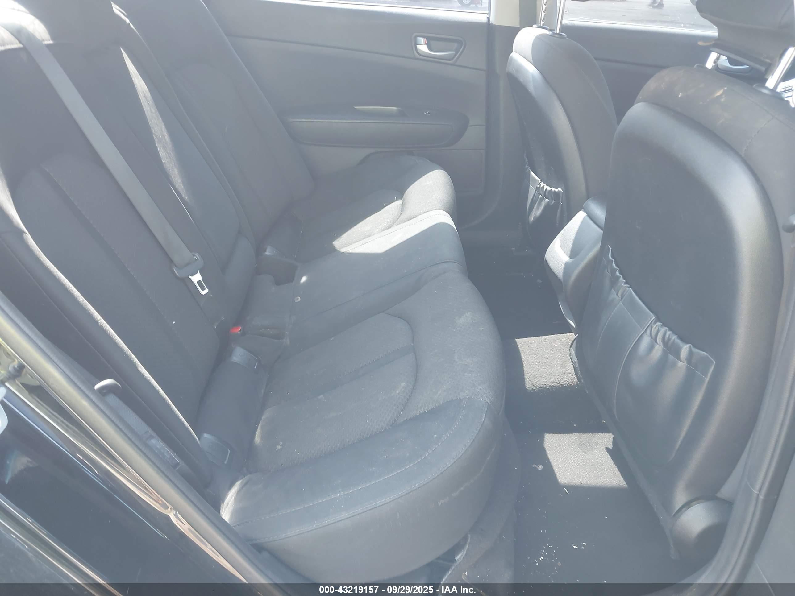 KIA OPTIMA image 8