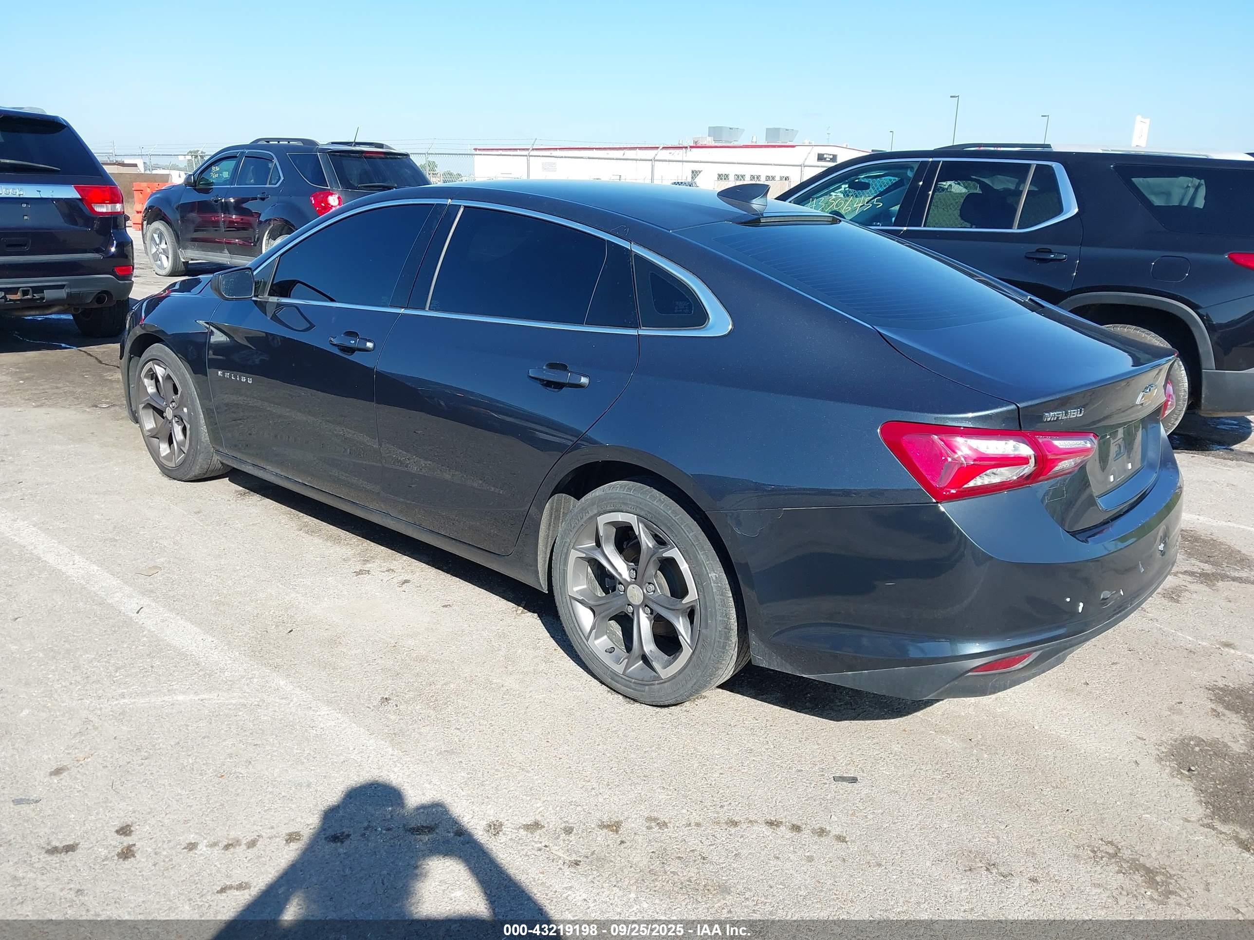 CHEVROLET MALIBU image 3