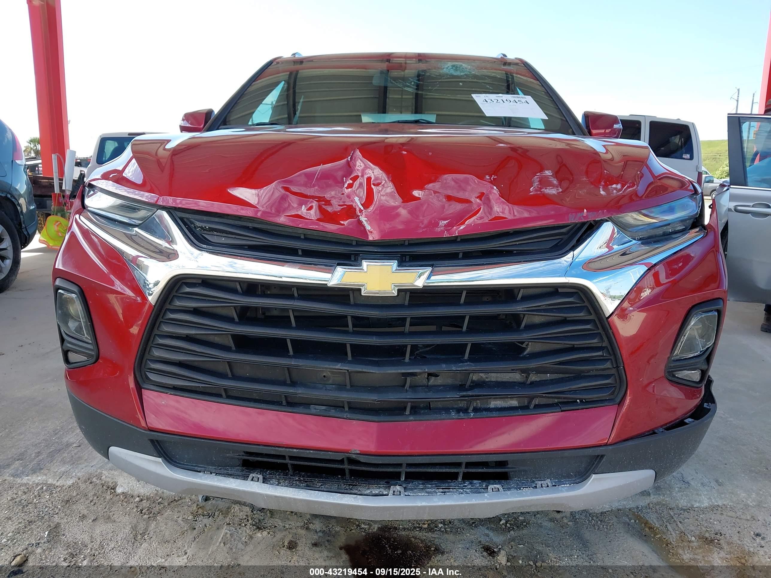 CHEVROLET BLAZER image 6