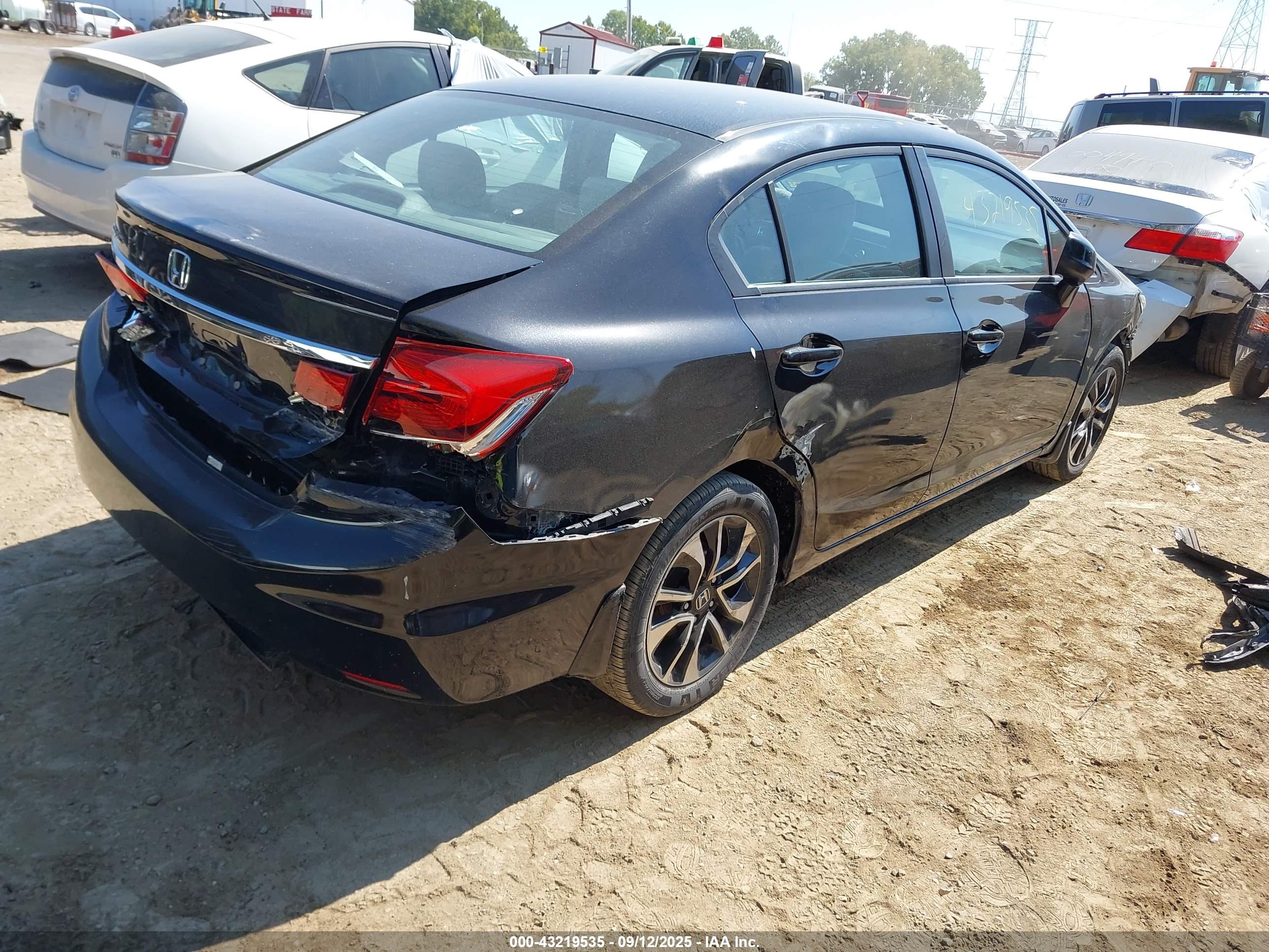 HONDA CIVIC image 4