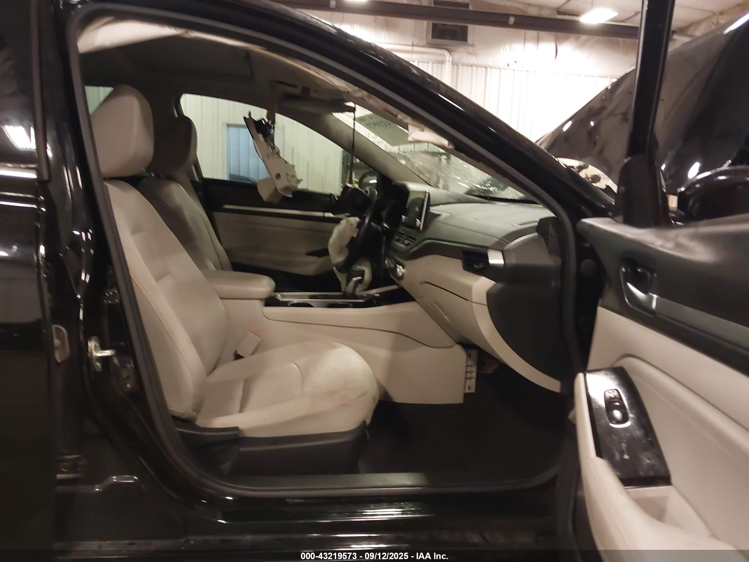 NISSAN ALTIMA image 5